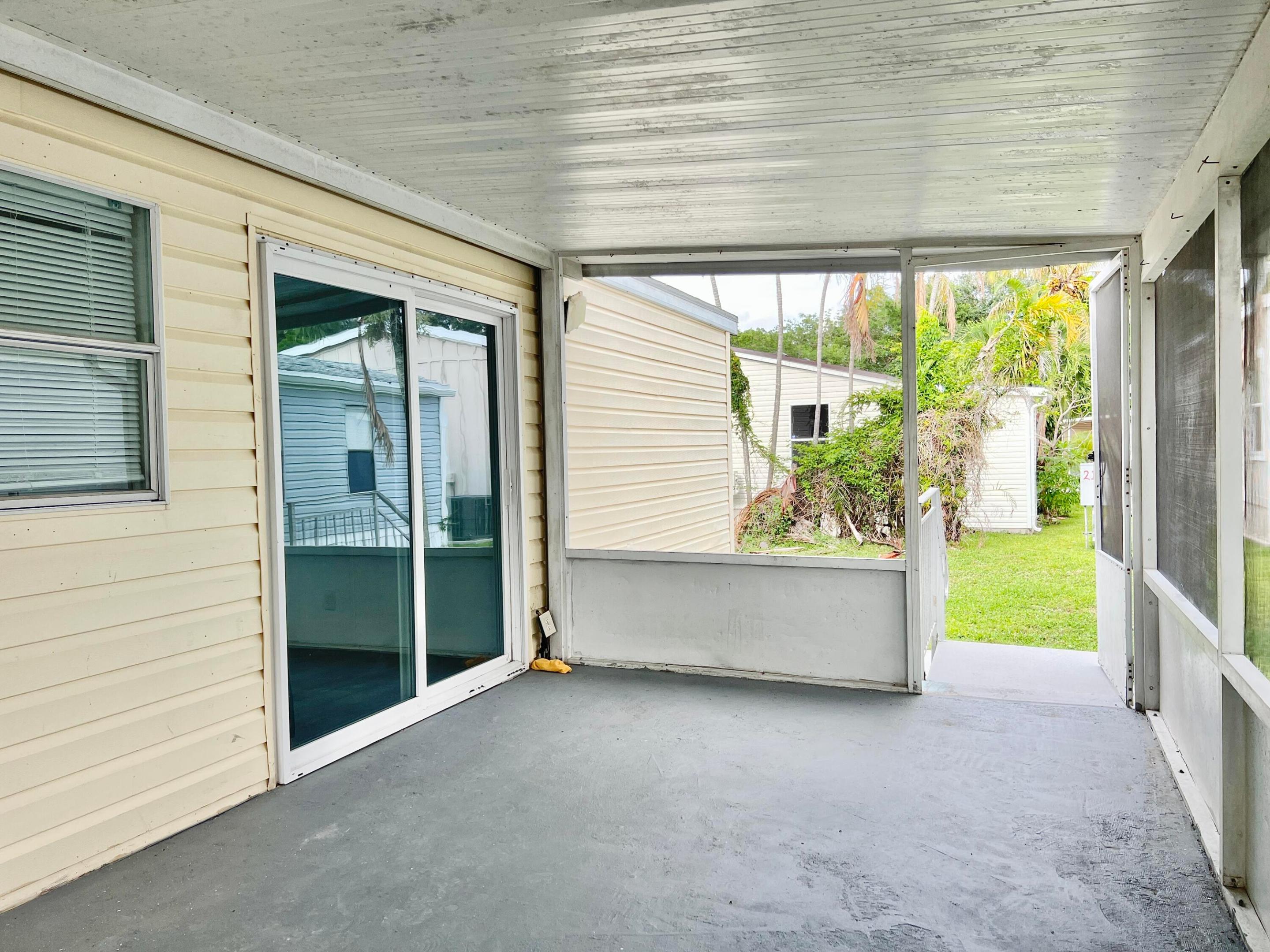 Palm Beach Plantation - Residential Lease