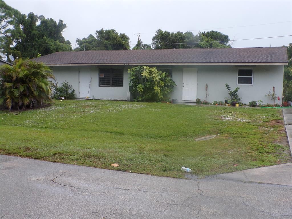 Photo of 5106 La Salle Street, Fort Pierce, FL 34951 (MLS # R10758083)