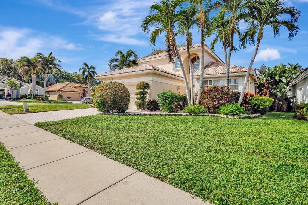 Photo of 13637 Paisley Drive, Delray Beach, FL 33446 (MLS # R11146060)
