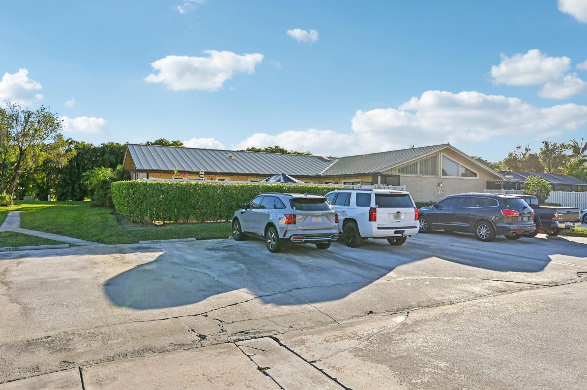 5760 Golden Eagle Circle