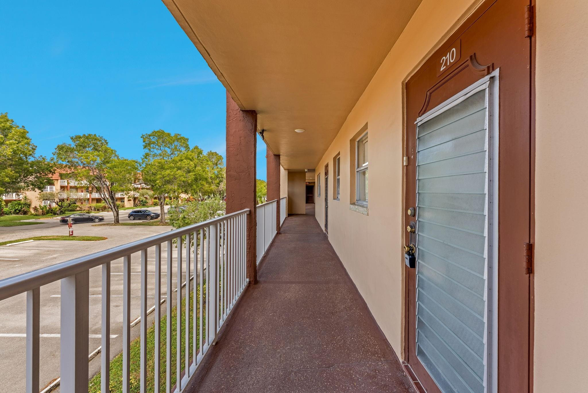 Sunrise Lakes - Residential