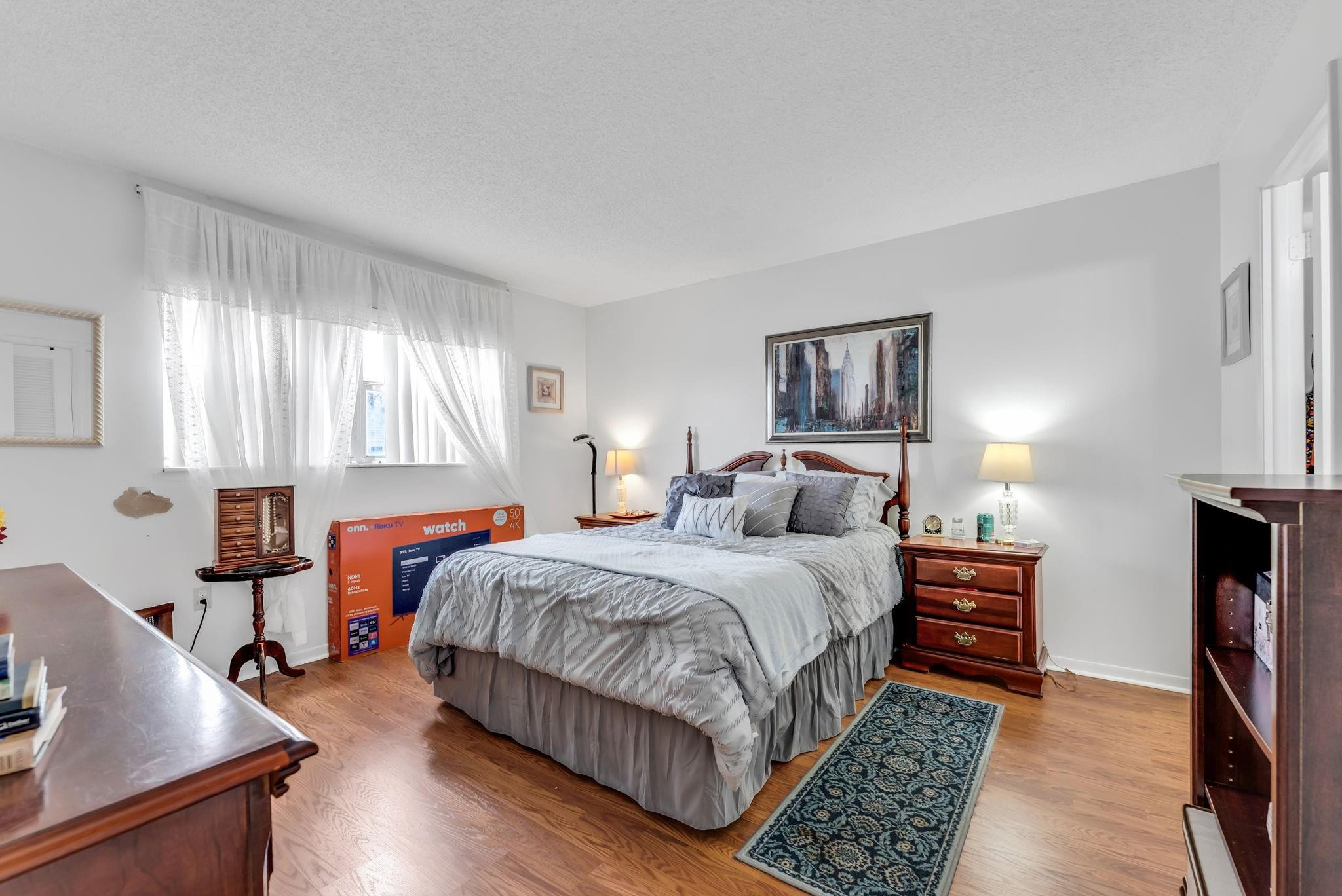 Sunrise Lakes - Residential