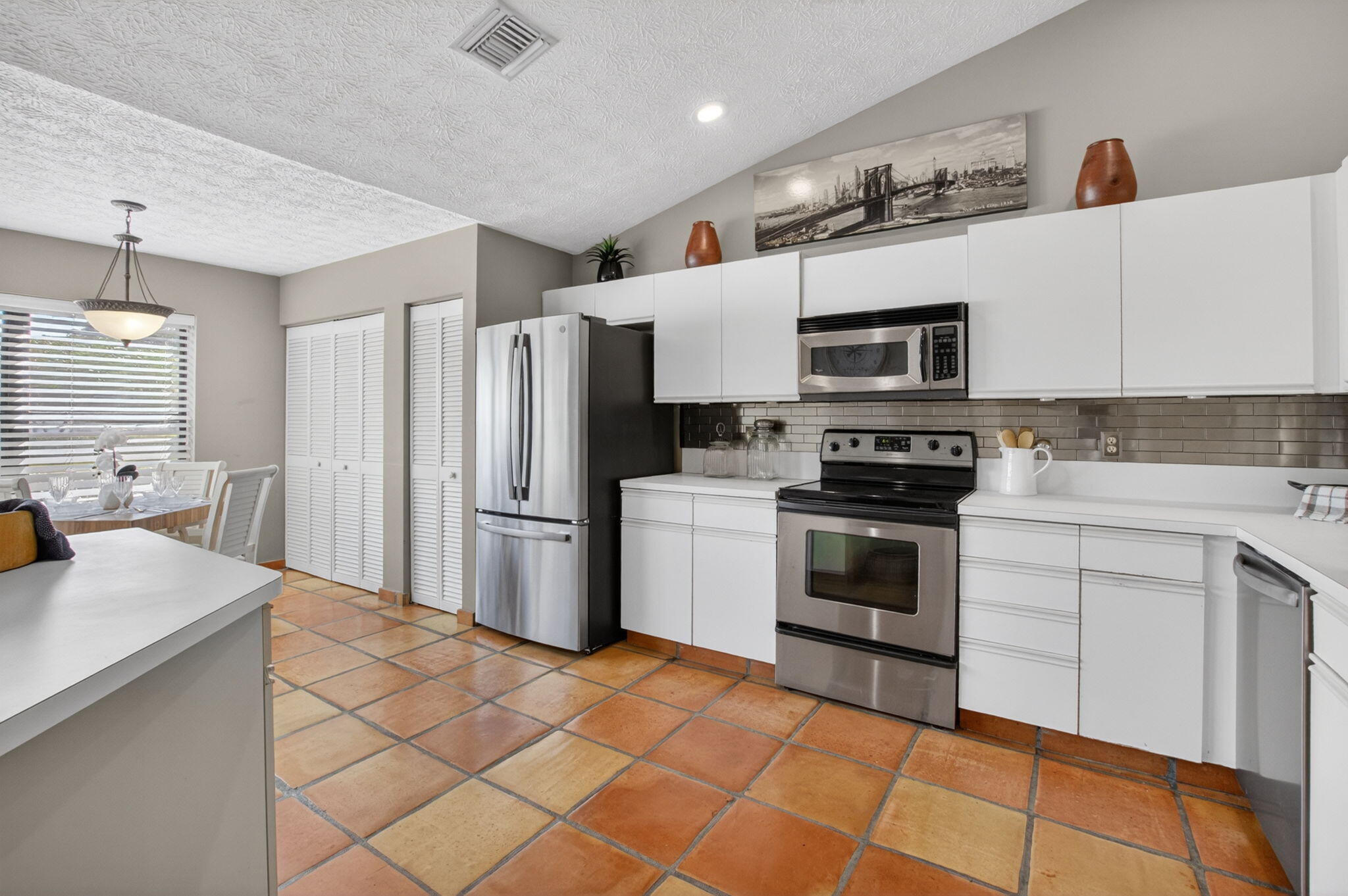 22663 Meridiana Drive