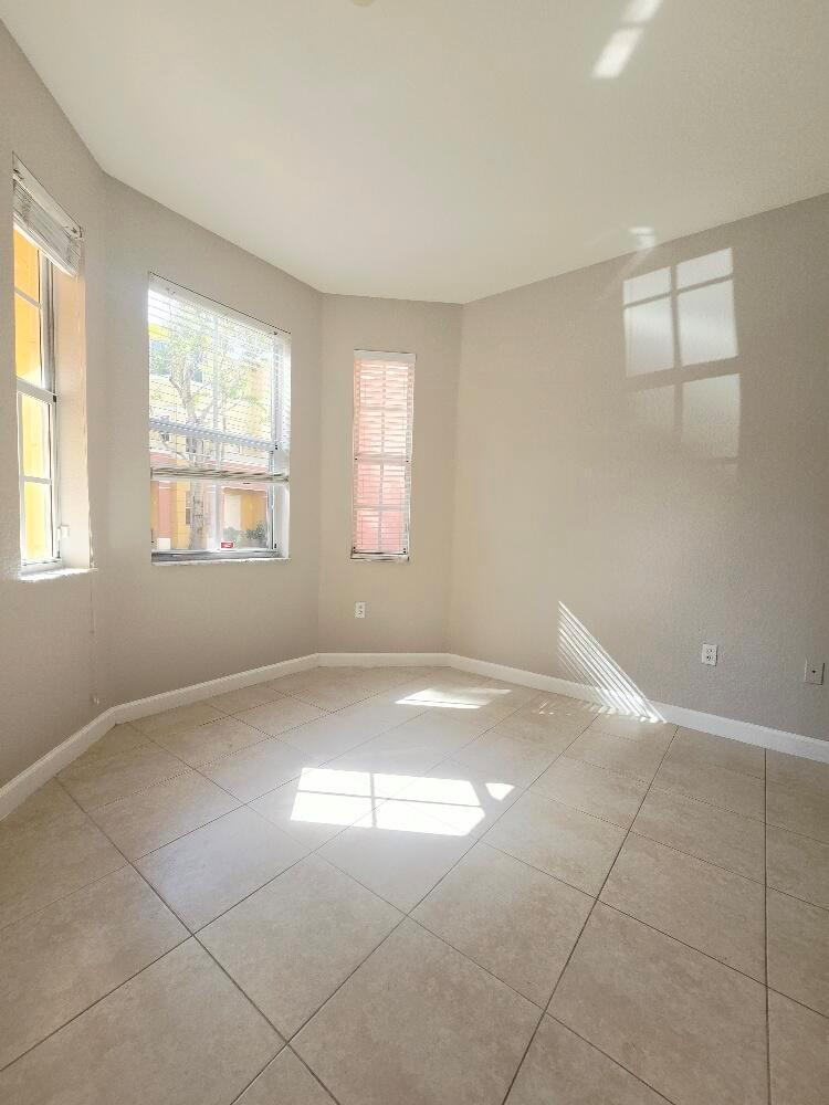 SHOMA TOWNHOMES AT ROYAL - Residential Lease