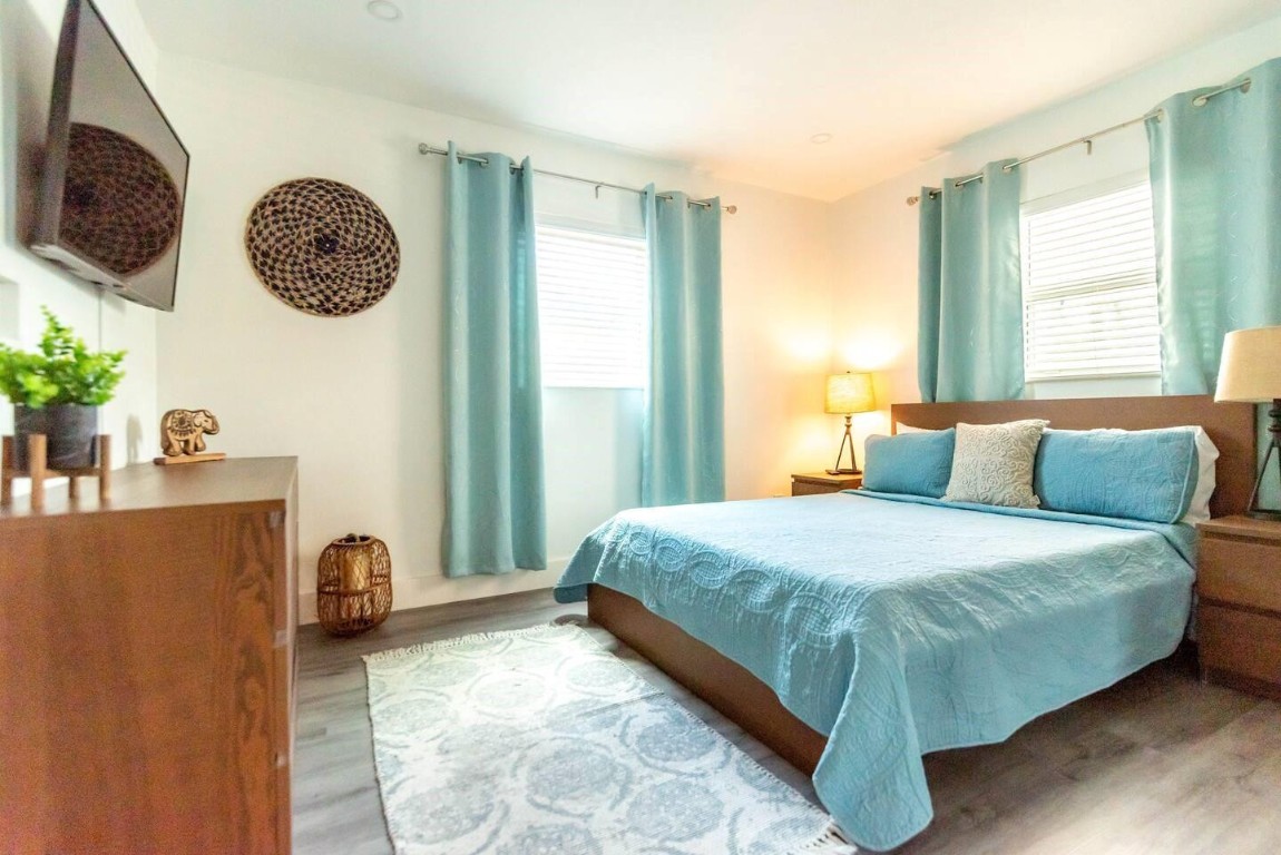 PLAYLAND ISLES - Residential Lease