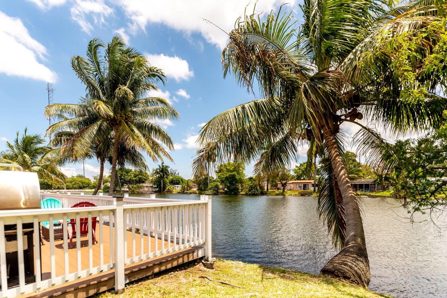 PLAYLAND ISLES - Residential Lease