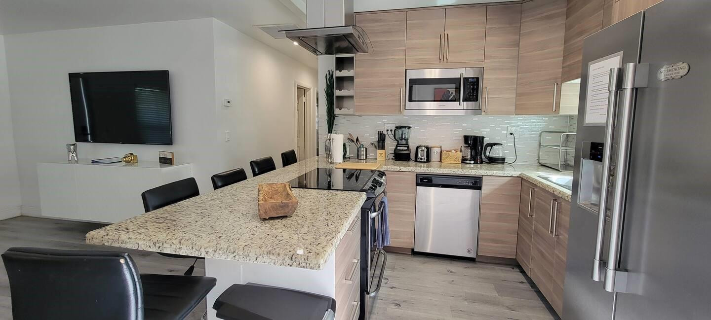 PLAYLAND ISLES - Residential Lease