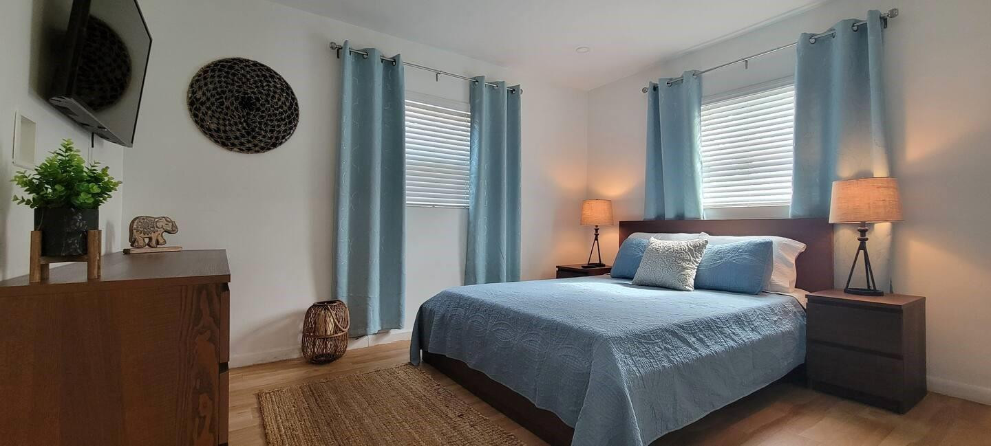 PLAYLAND ISLES - Residential Lease