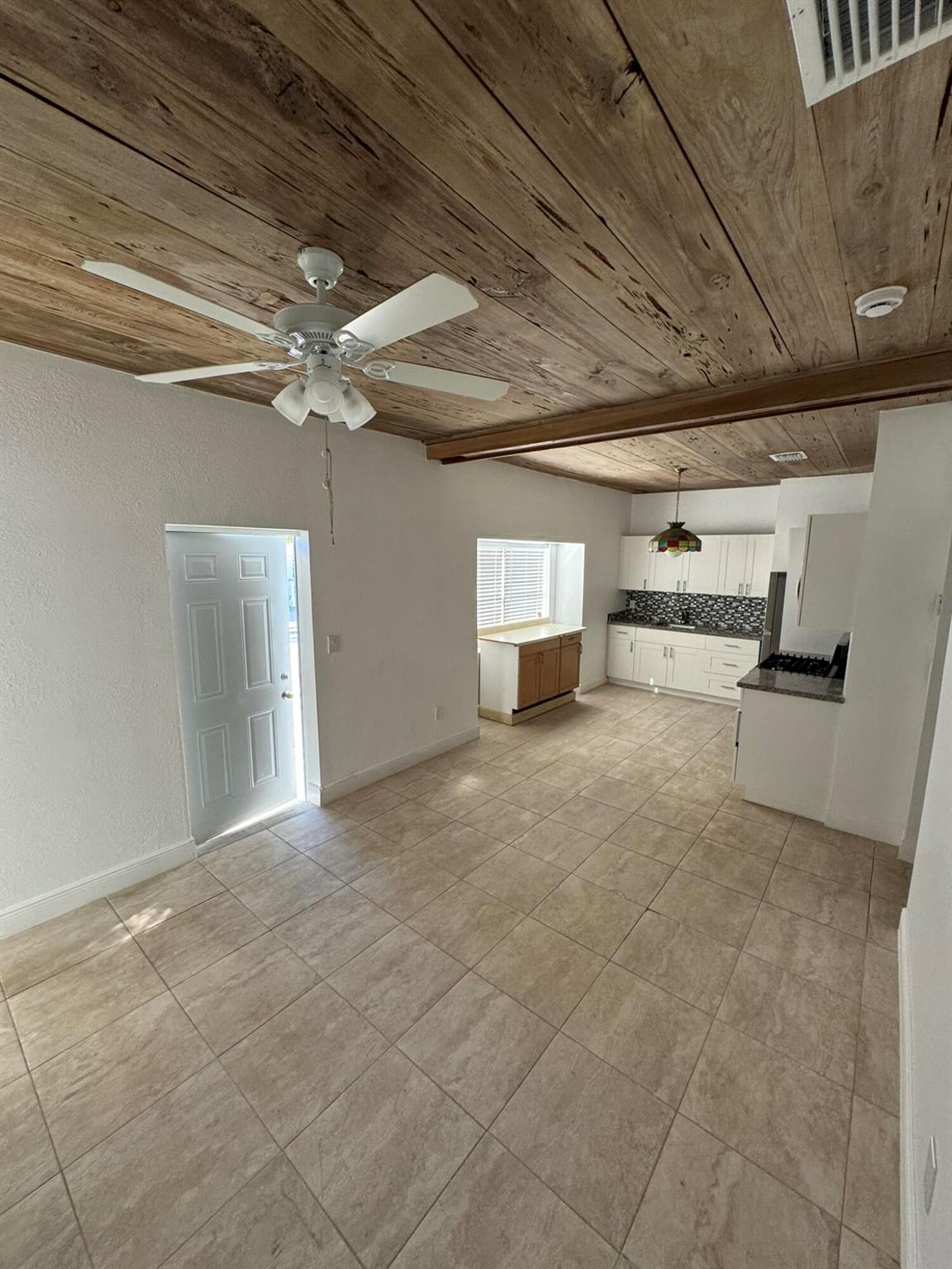 LAKE WORTH TOWN OF ADD 1 - Residential Lease