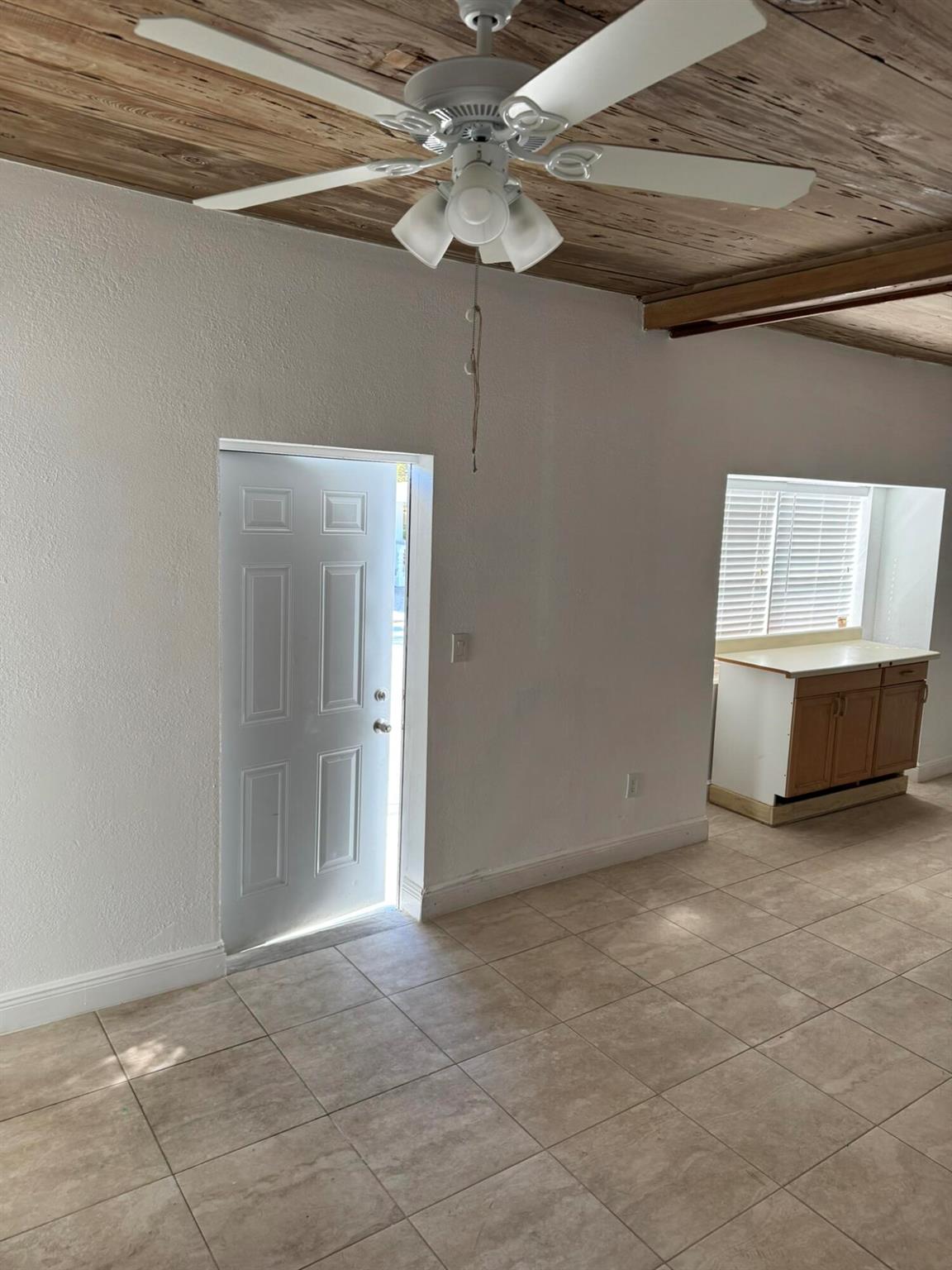 LAKE WORTH TOWN OF ADD 1 - Residential Lease