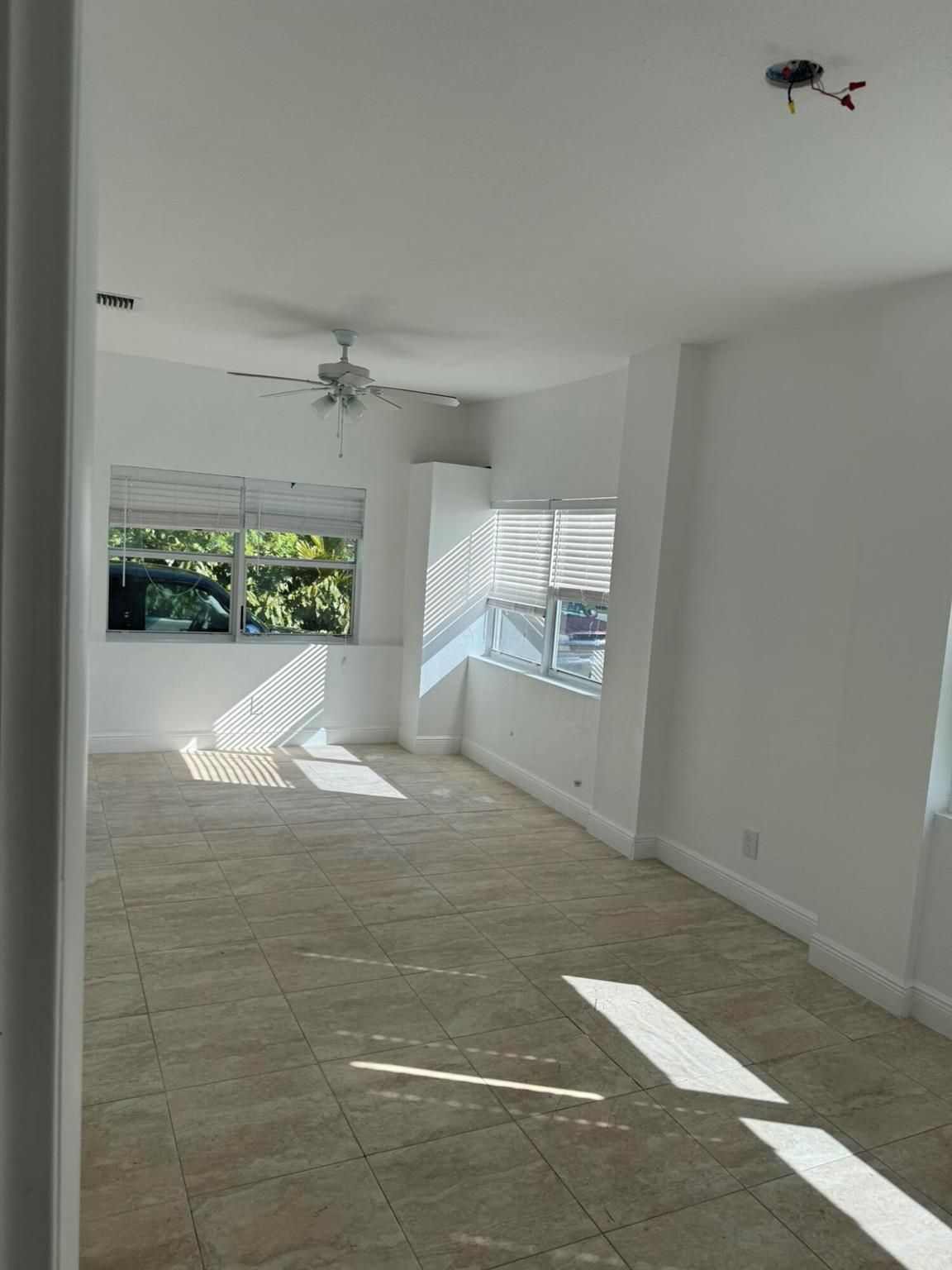 LAKE WORTH TOWN OF ADD 1 - Residential Lease