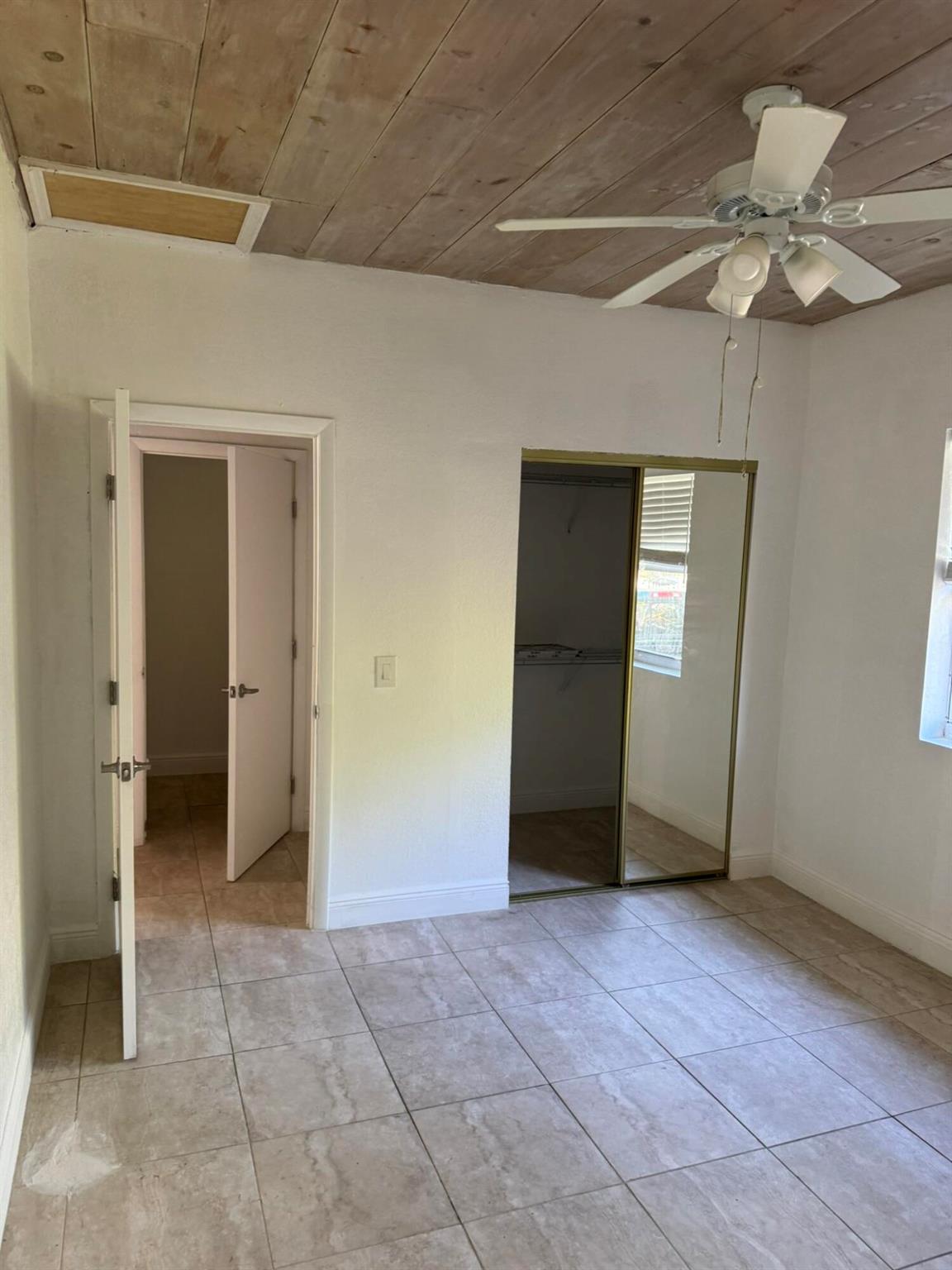 LAKE WORTH TOWN OF ADD 1 - Residential Lease