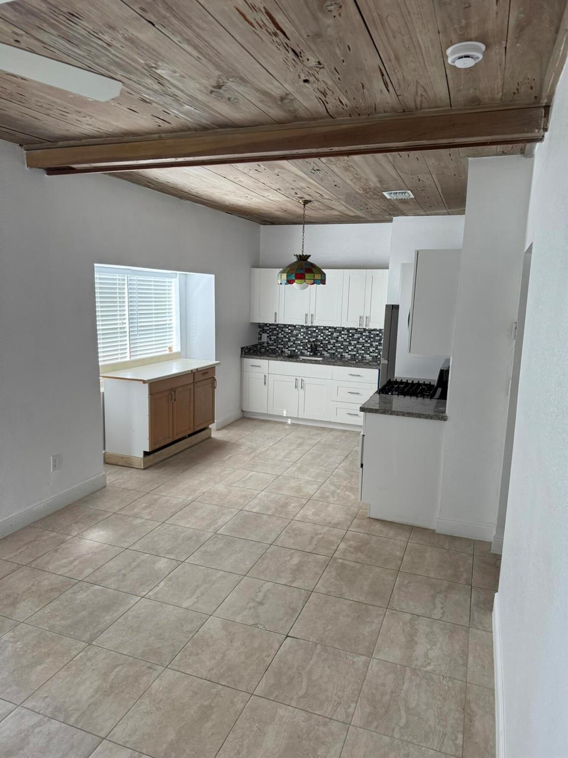 LAKE WORTH TOWN OF ADD 1 - Residential Lease