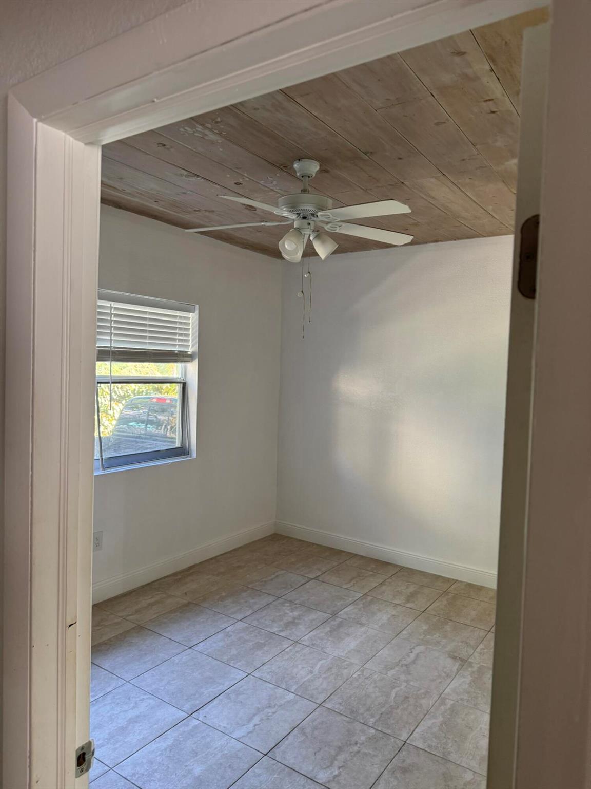 LAKE WORTH TOWN OF ADD 1 - Residential Lease