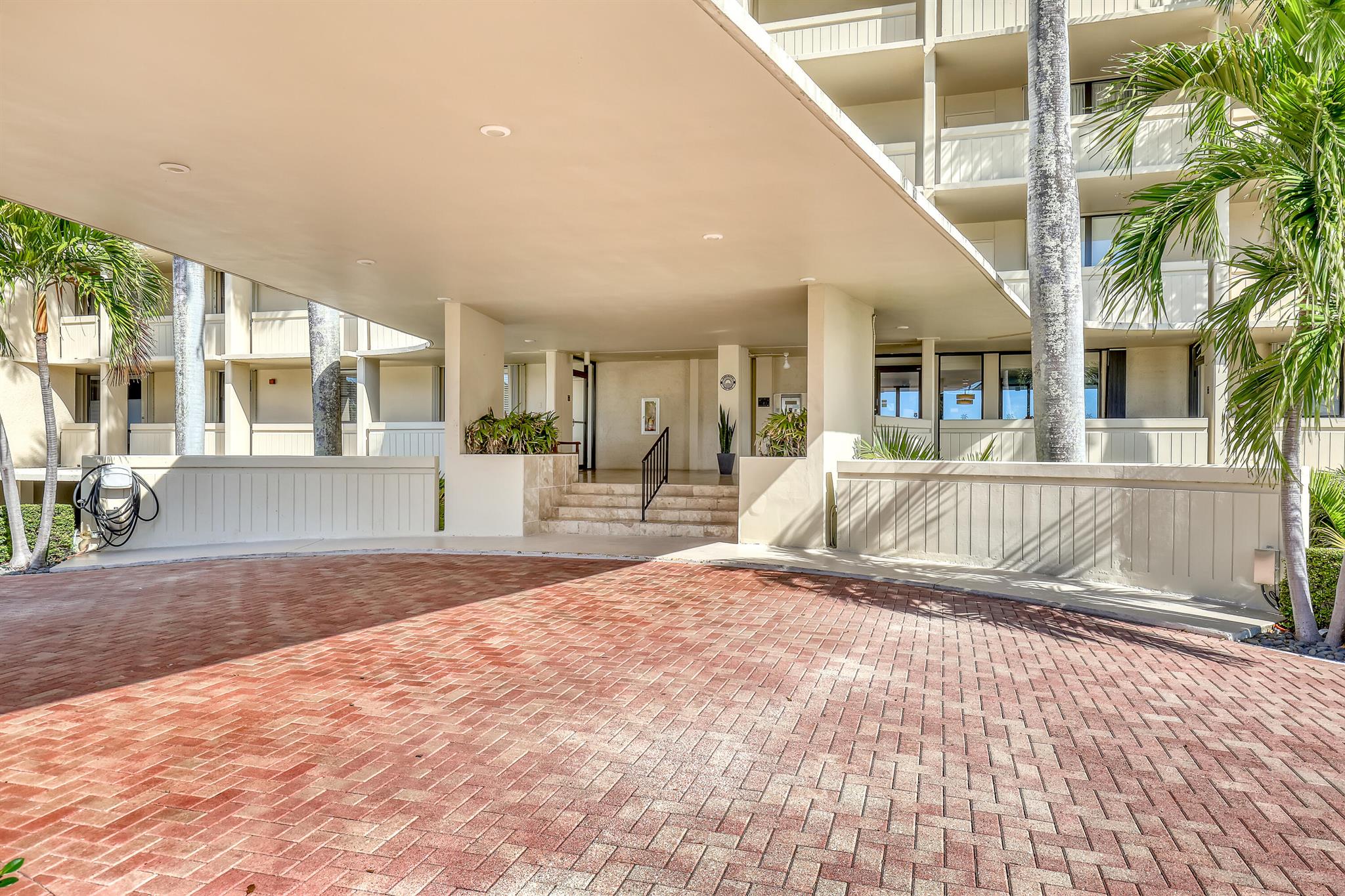 OLD PORT COVE - Residential