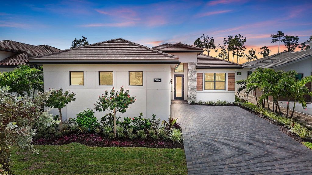 Photo of 13924 Vivant Drive, Palm Beach Gardens, FL 33412 (MLS # R11130662)