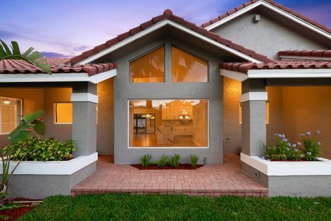 Tiny photo for 10141 SW 3rd Street, Plantation, FL 33324 (MLS # B26012630)