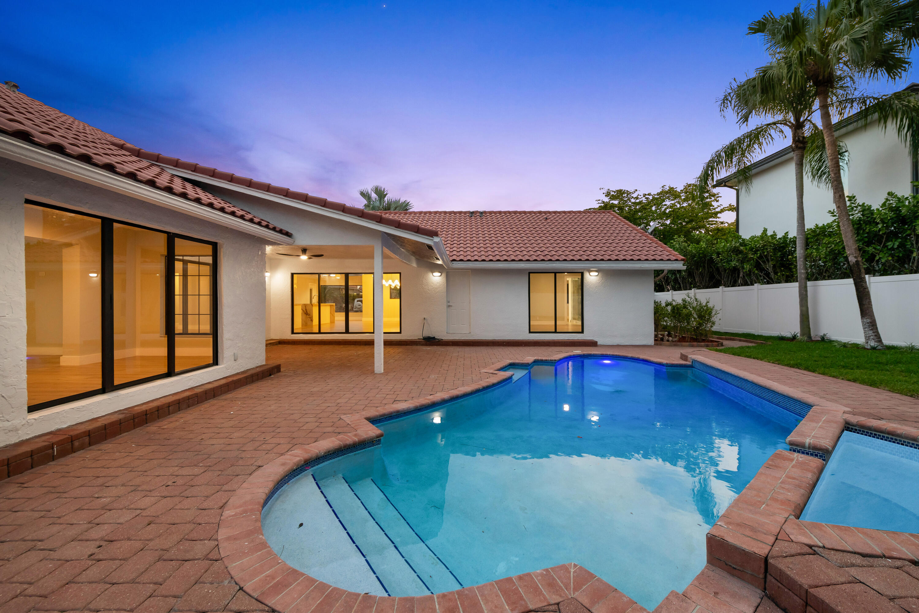 JACARANDA AREA 983 - Residential