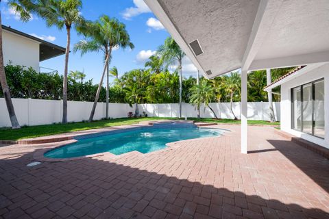 Tiny photo for 10141 SW 3rd Street, Plantation, FL 33324 (MLS # B26012630)