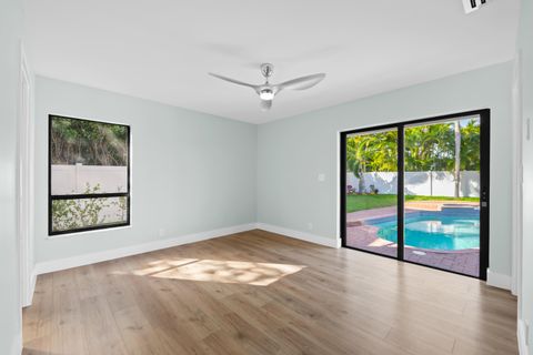 Tiny photo for 10141 SW 3rd Street, Plantation, FL 33324 (MLS # B26012630)