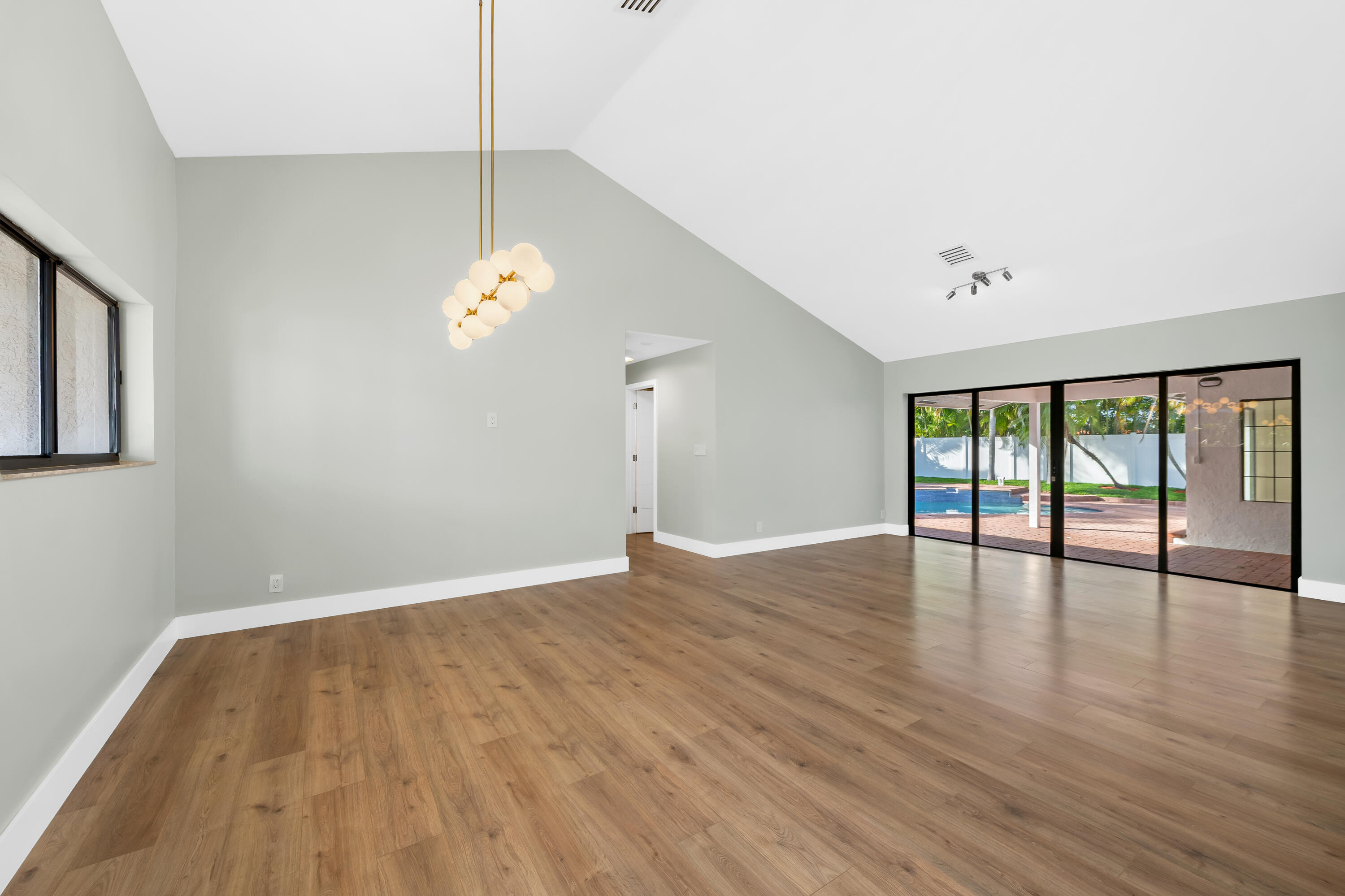 JACARANDA AREA 983 - Residential