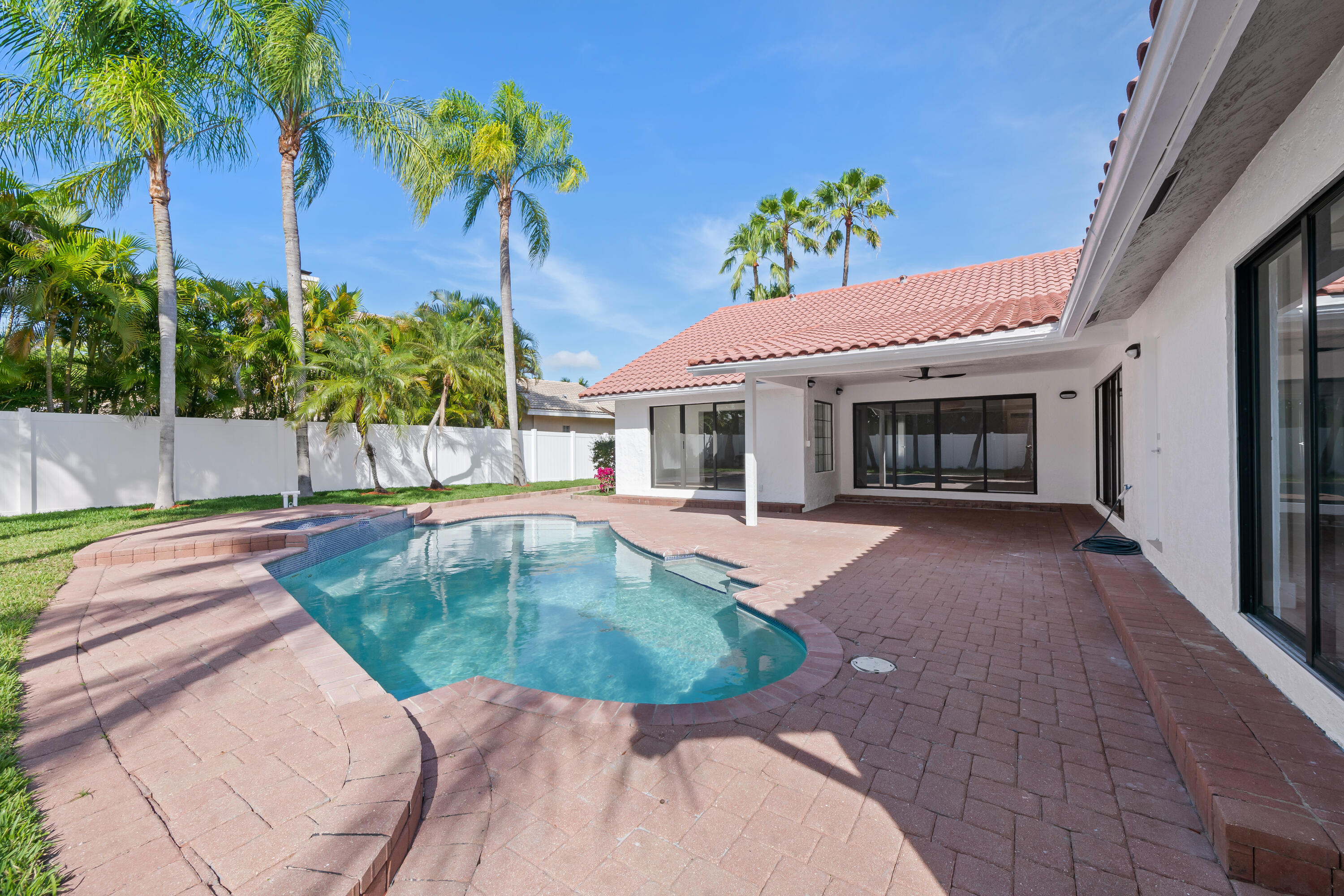 JACARANDA AREA 983 - Residential