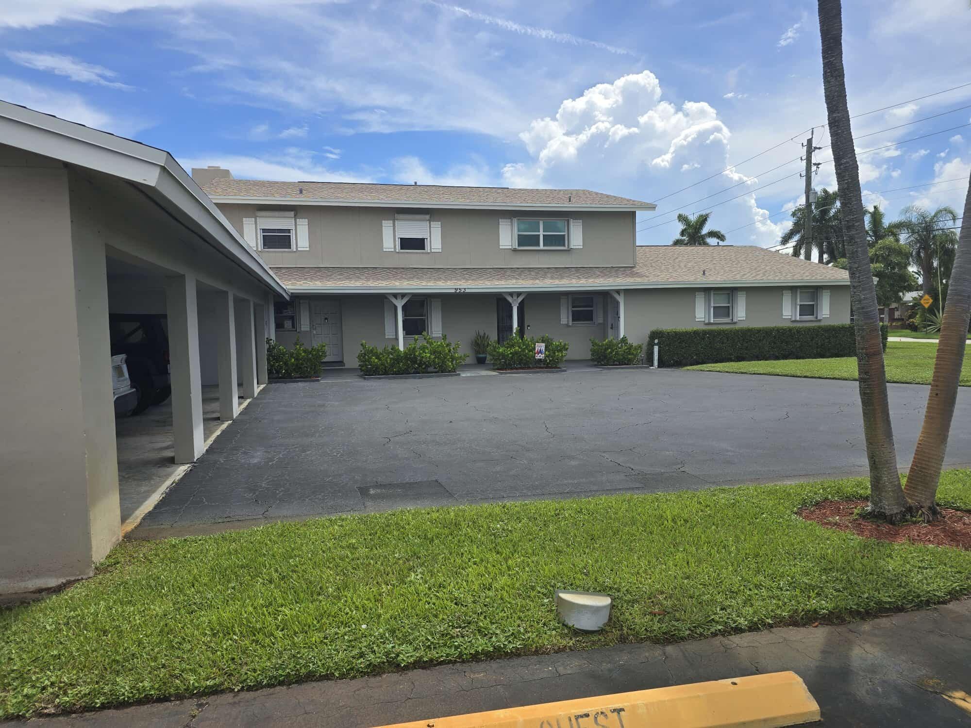 953 SE 10TH Street 6D