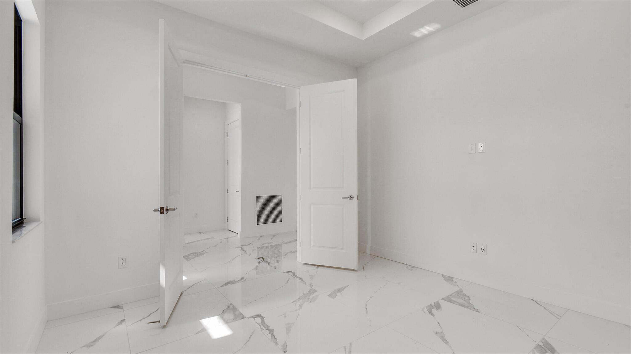 CRESSWIND PALM BEACH PHASE 3 - Residential