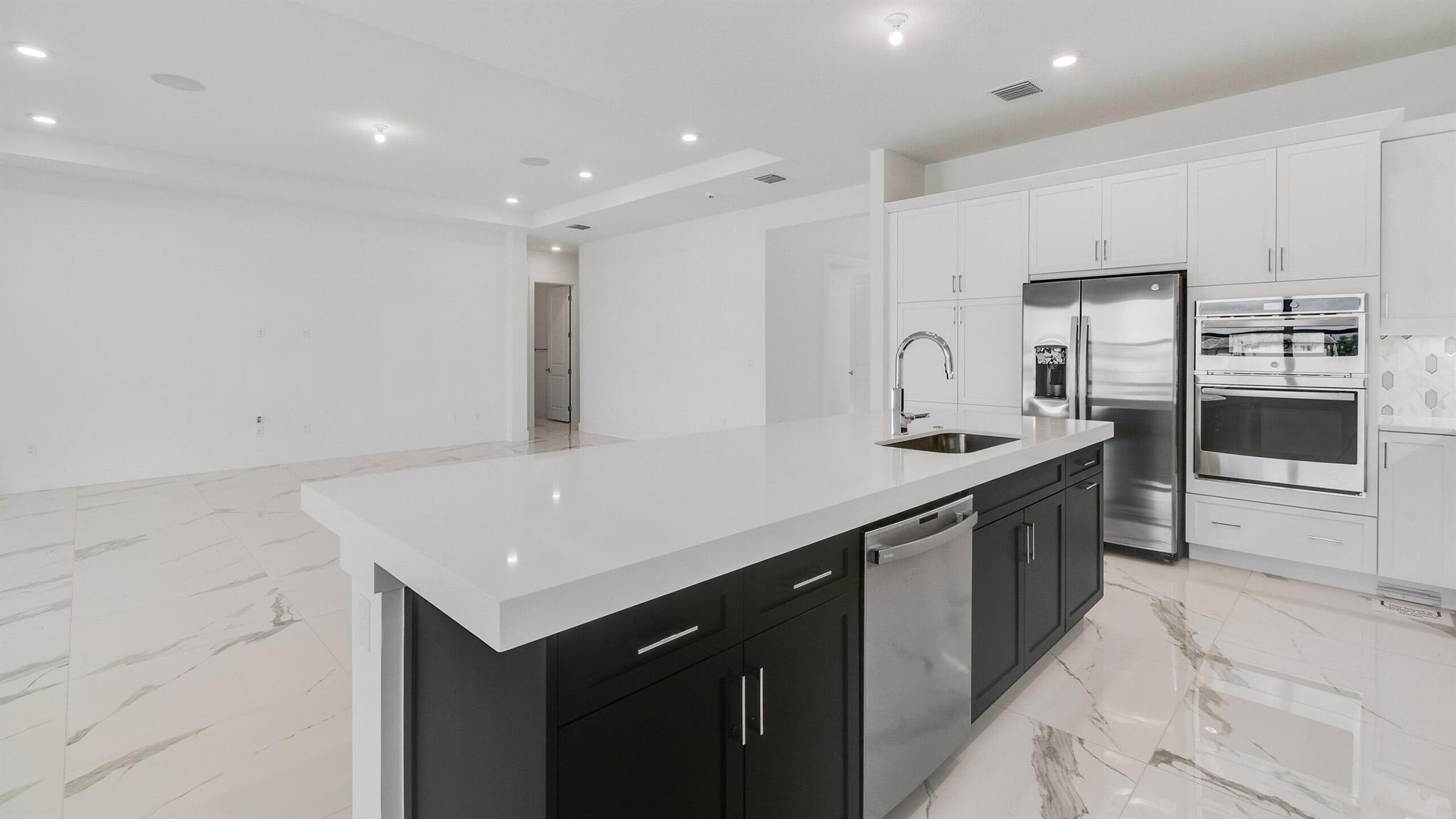 CRESSWIND PALM BEACH PHASE 3 - Residential