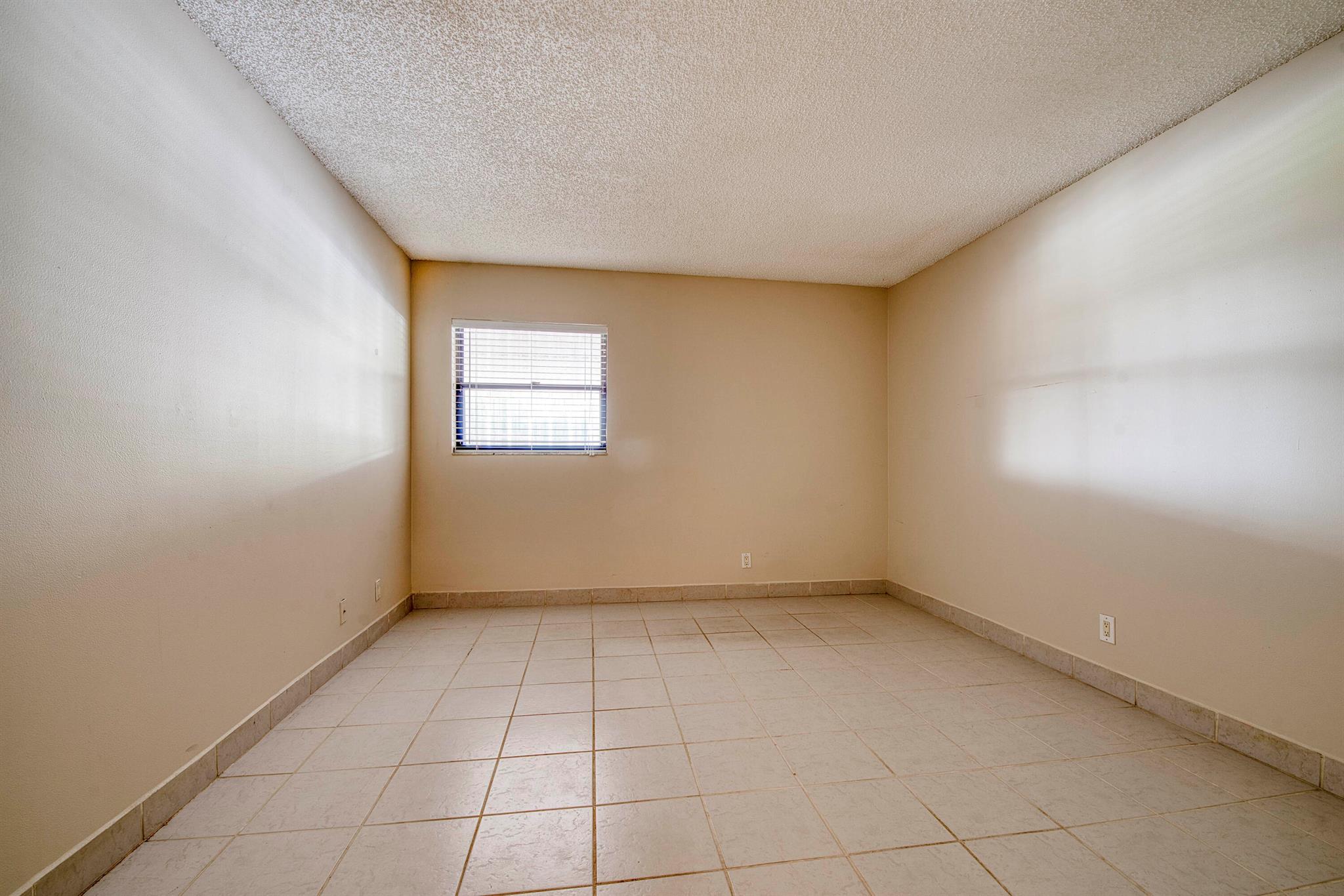 Marina Bay Condo - Residential