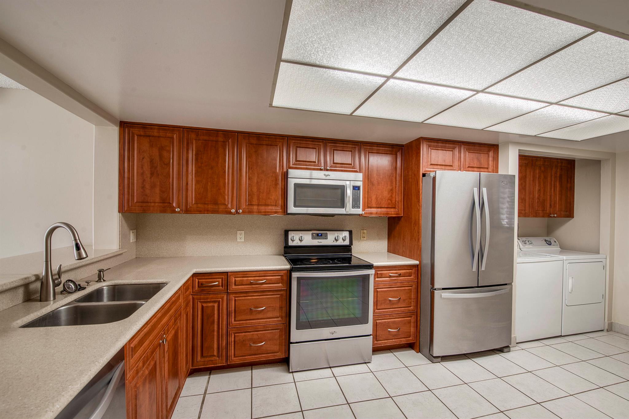 Marina Bay Condo - Residential