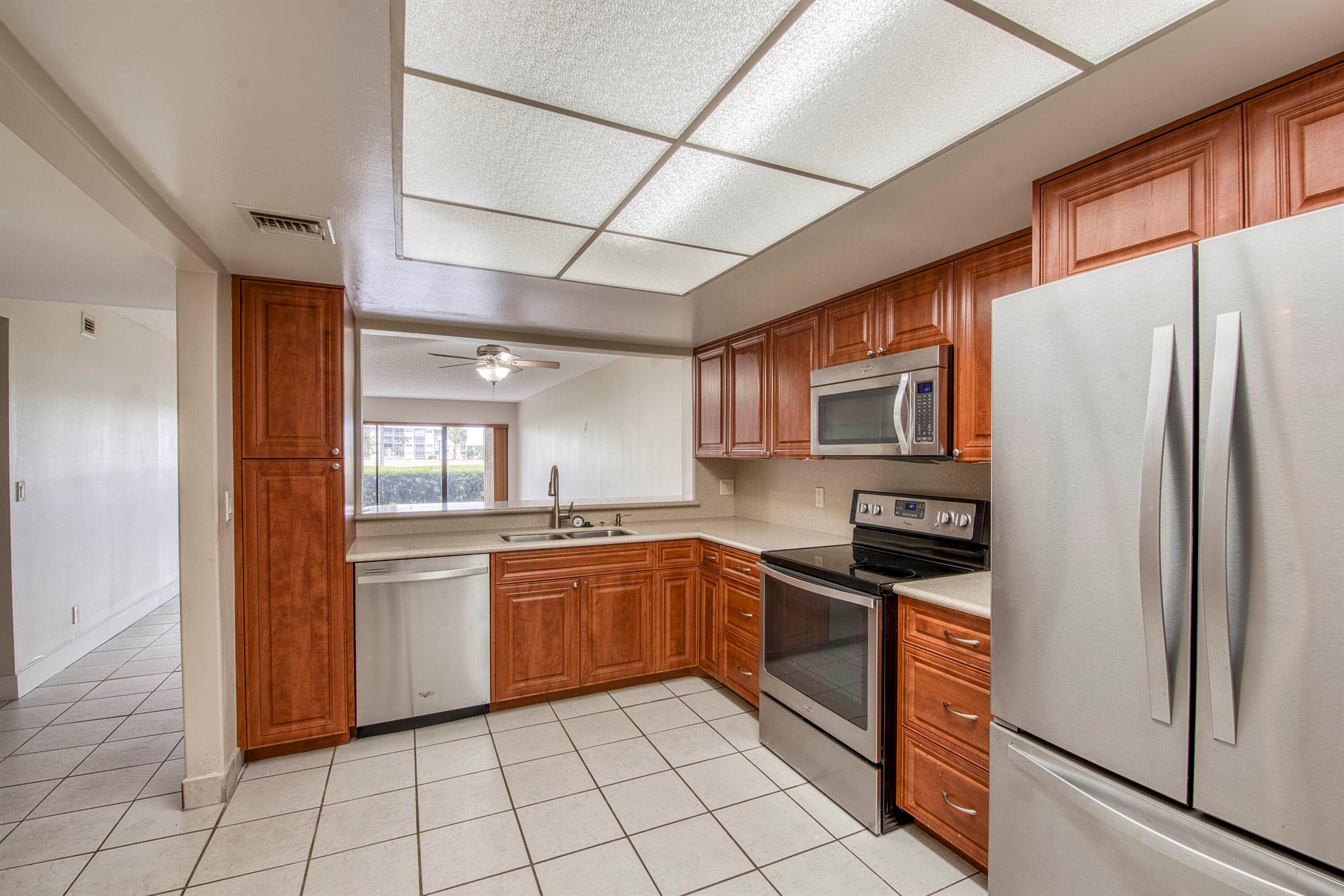 Marina Bay Condo - Residential