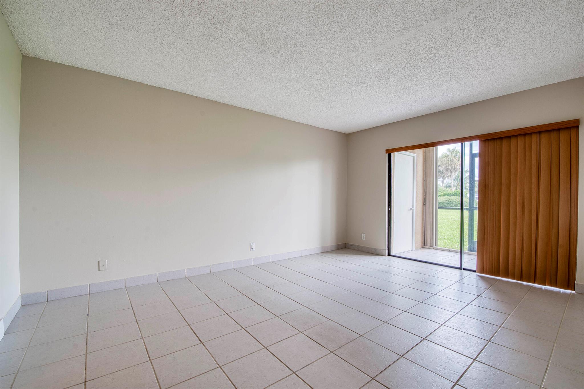 Marina Bay Condo - Residential