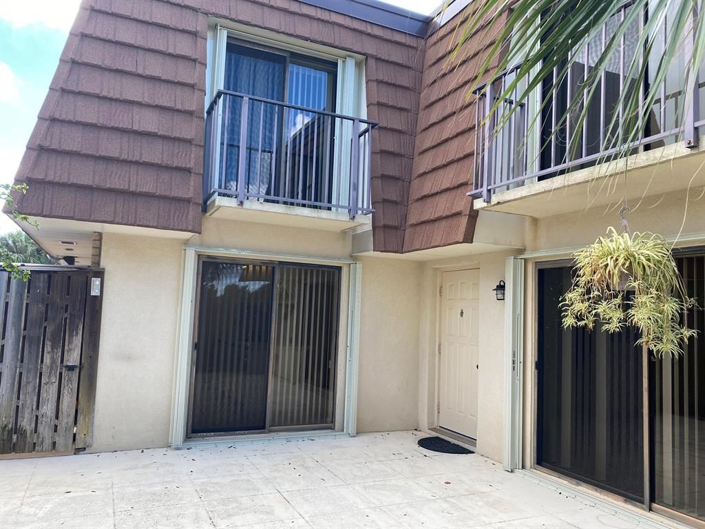 Photo of 2811 28th Court, Jupiter, FL 33477 (MLS # R10761941)