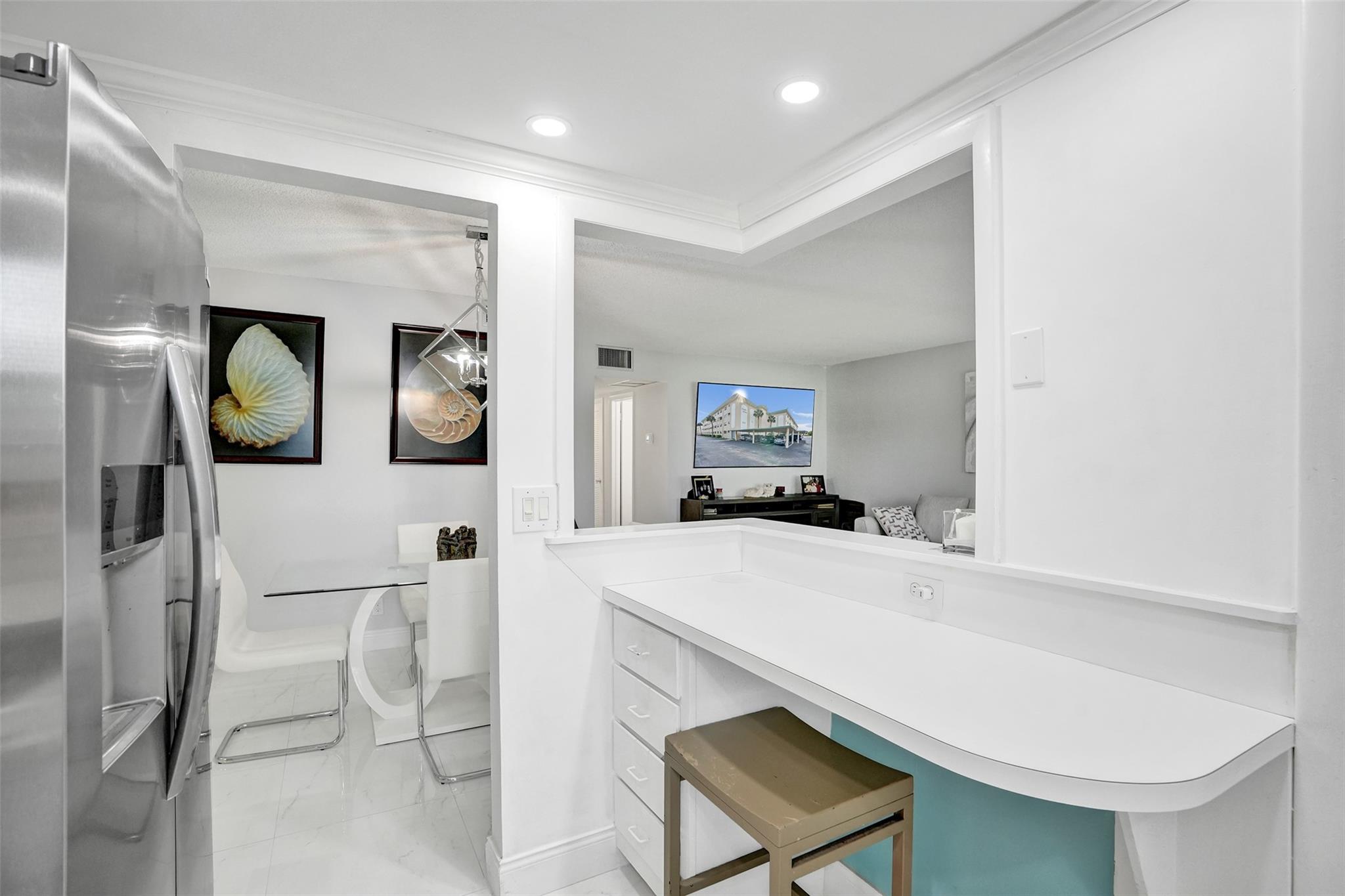 HAMPTON GARDENS - Residential