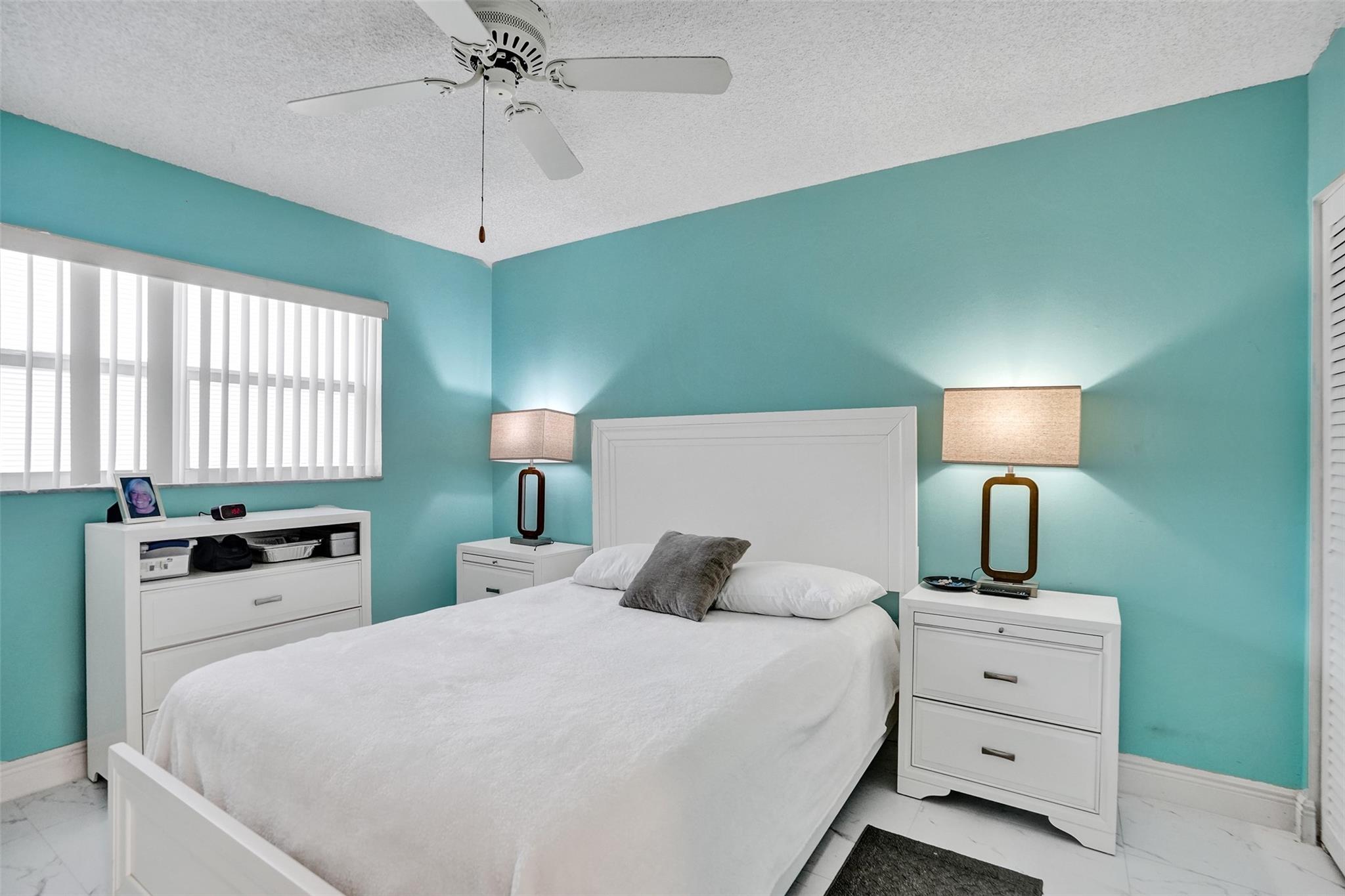 HAMPTON GARDENS - Residential