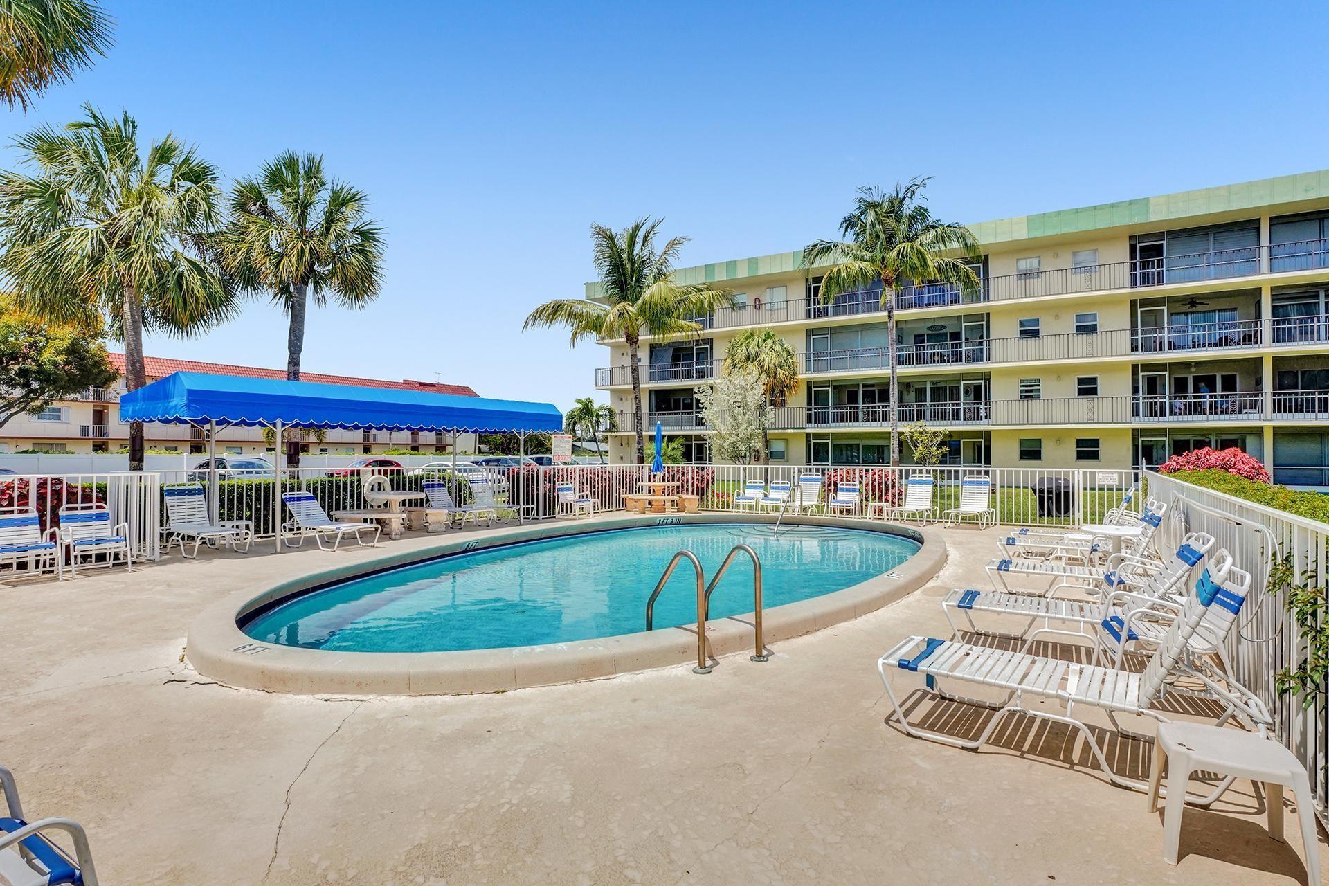 HAMPTON GARDENS - Residential