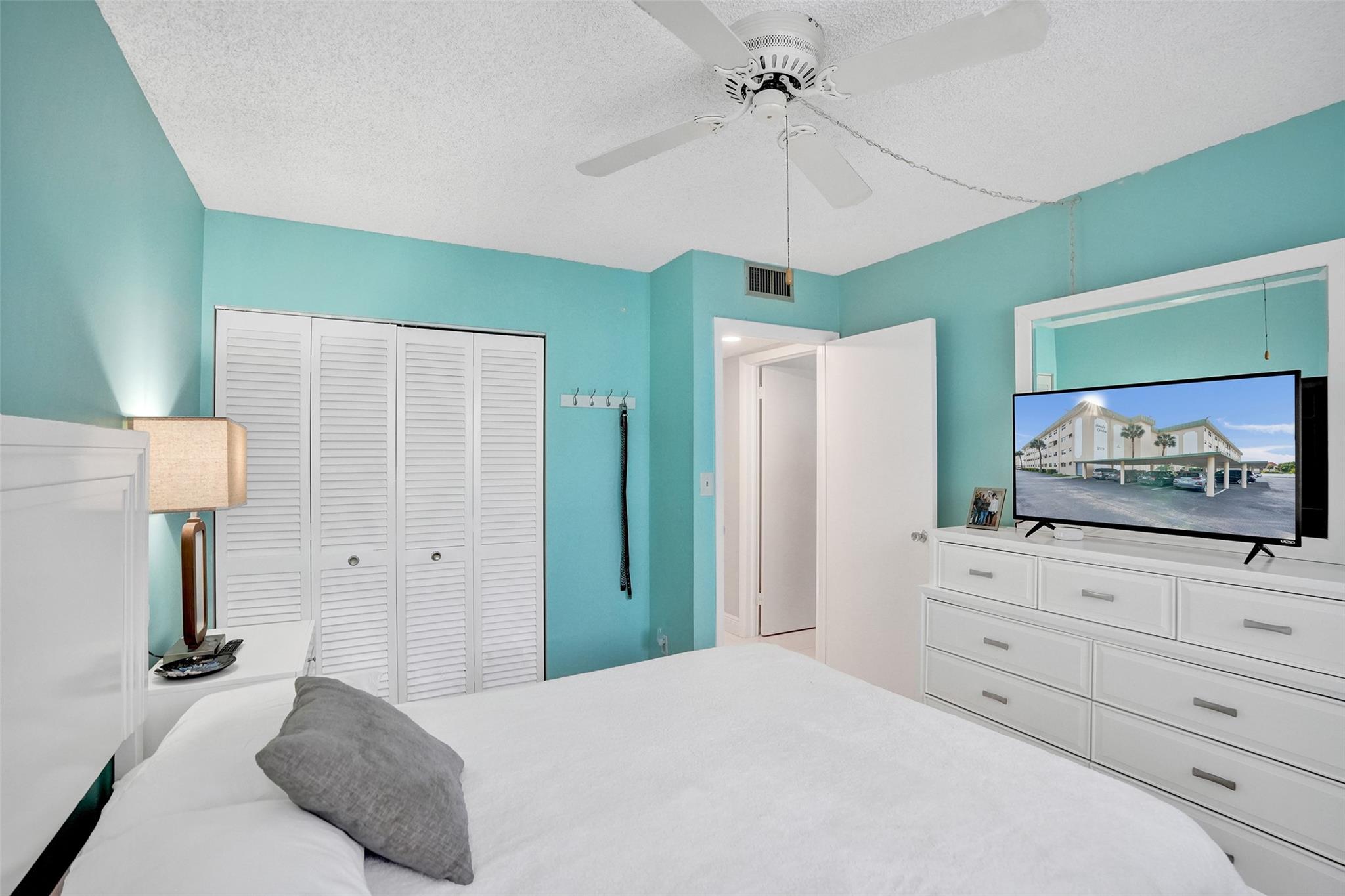 HAMPTON GARDENS - Residential