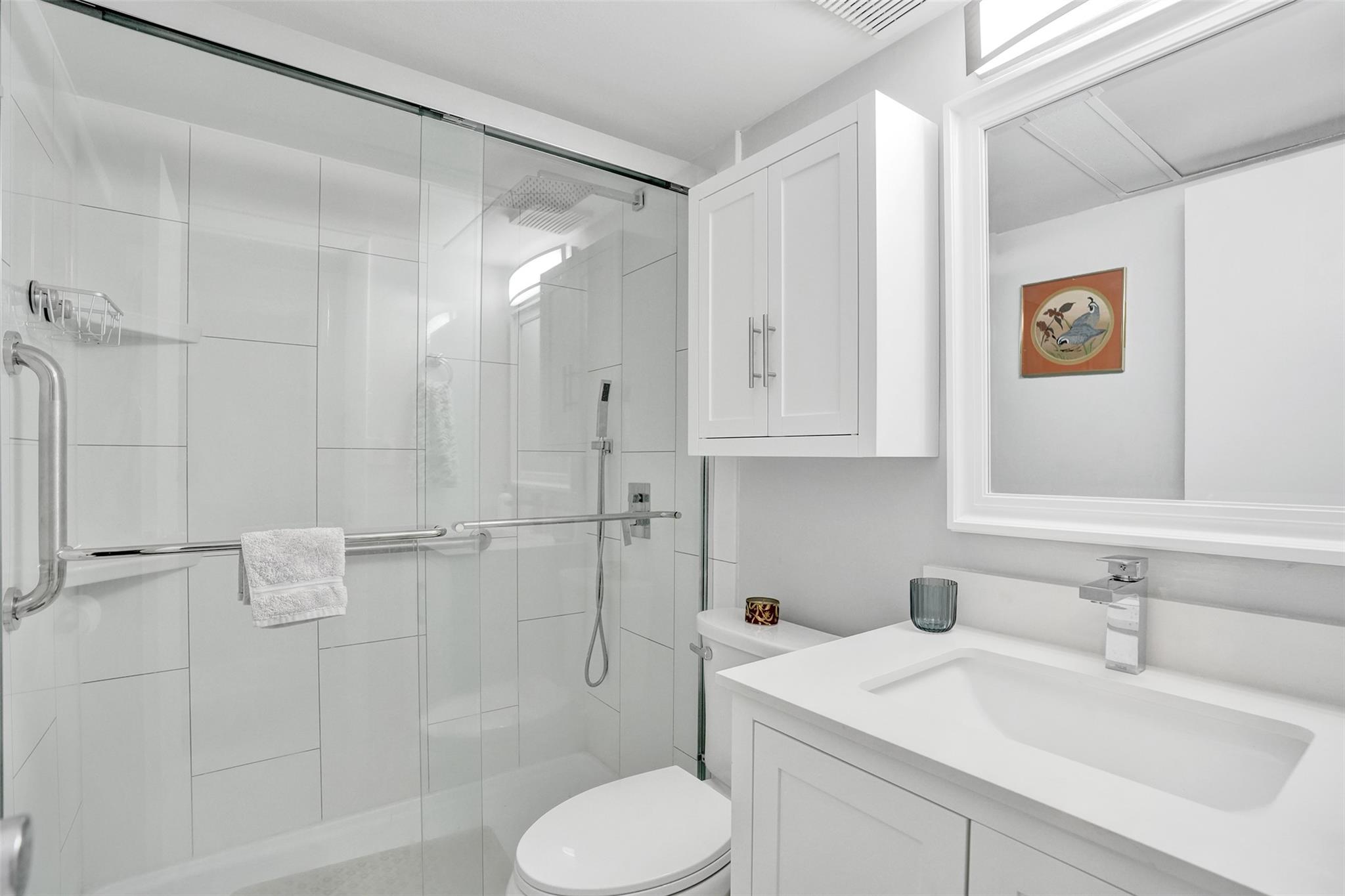 HAMPTON GARDENS - Residential