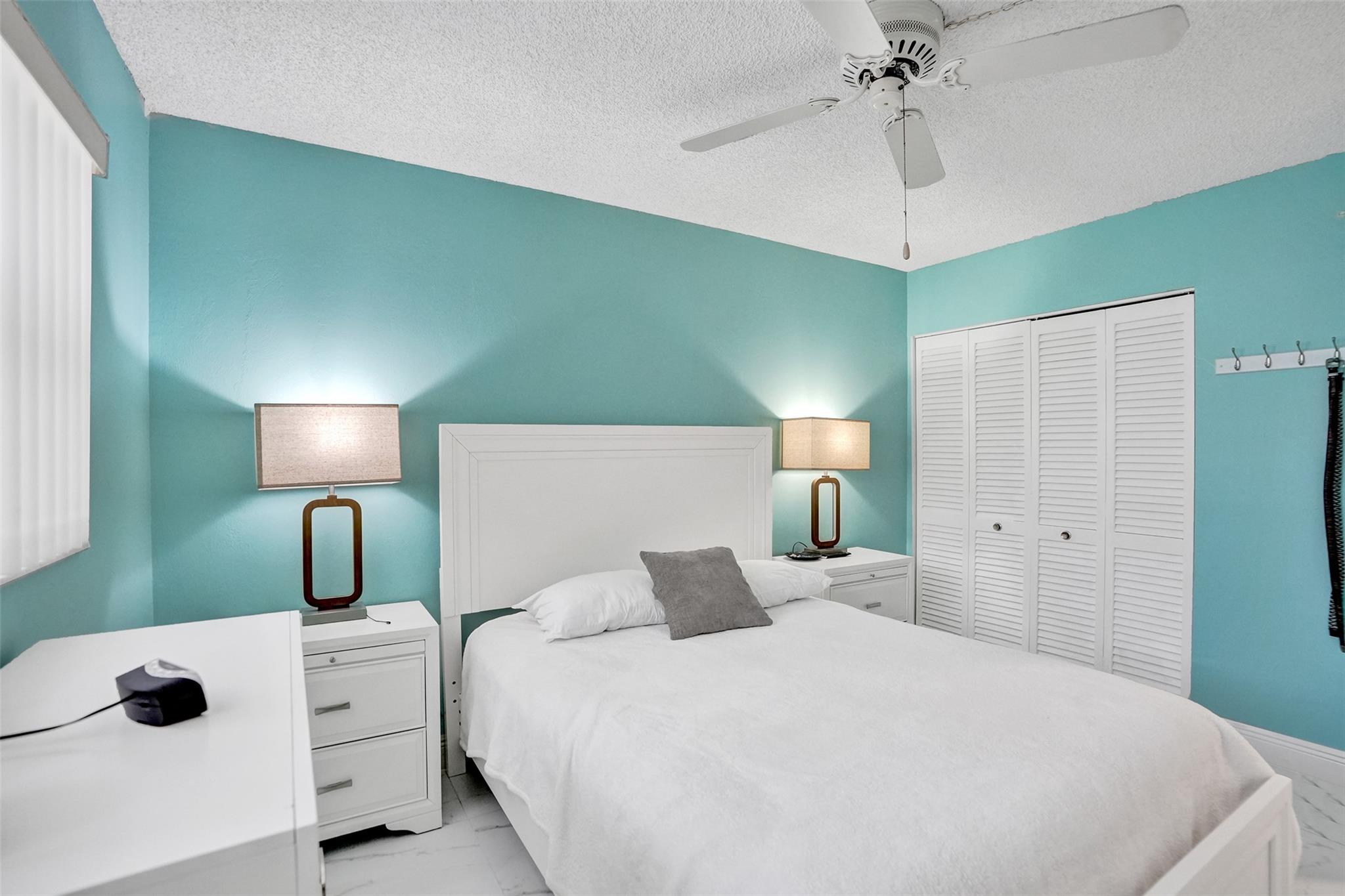 HAMPTON GARDENS - Residential