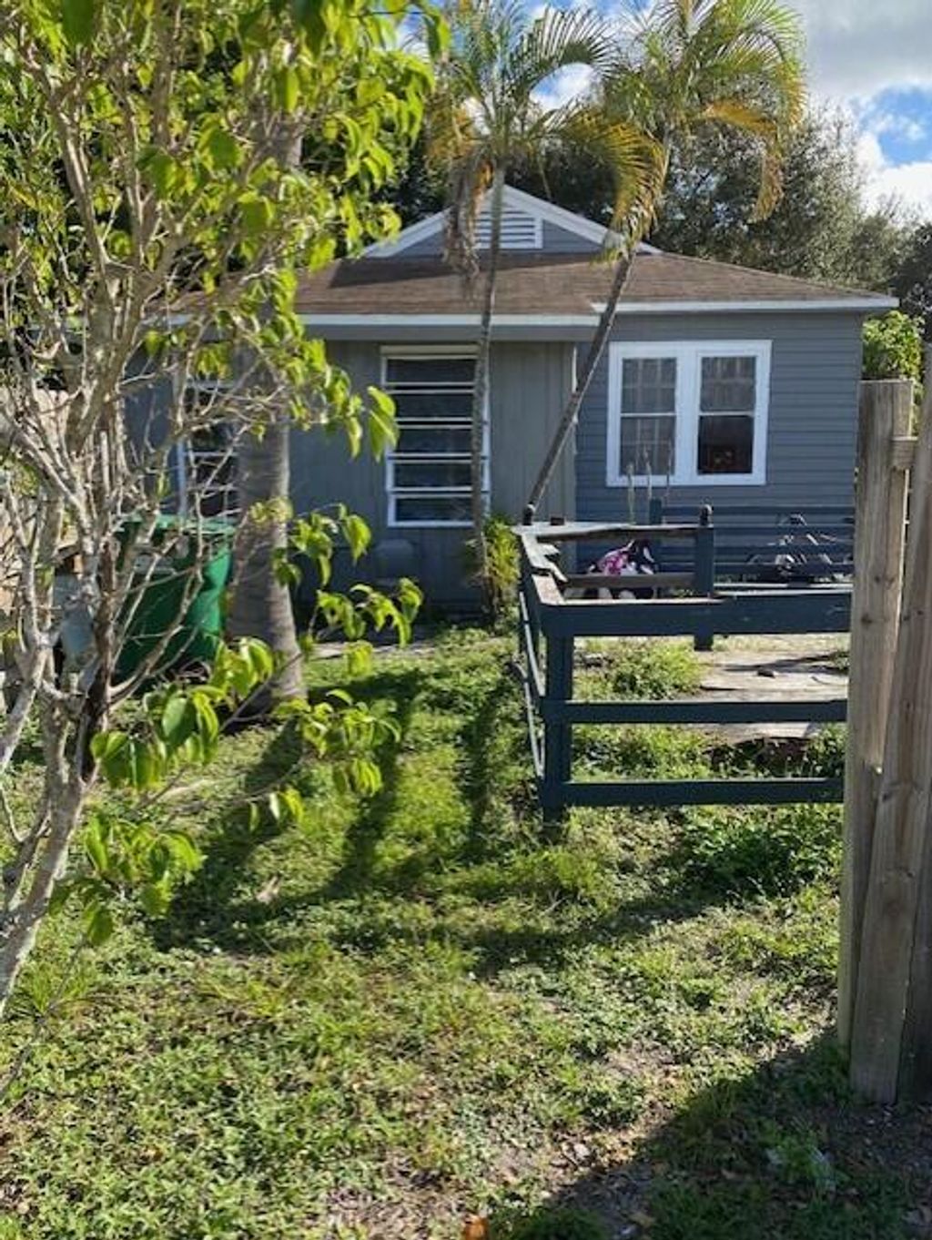 Photo of 102 NW 28th Way, Fort Lauderdale, FL 33311 (MLS # B26010246)