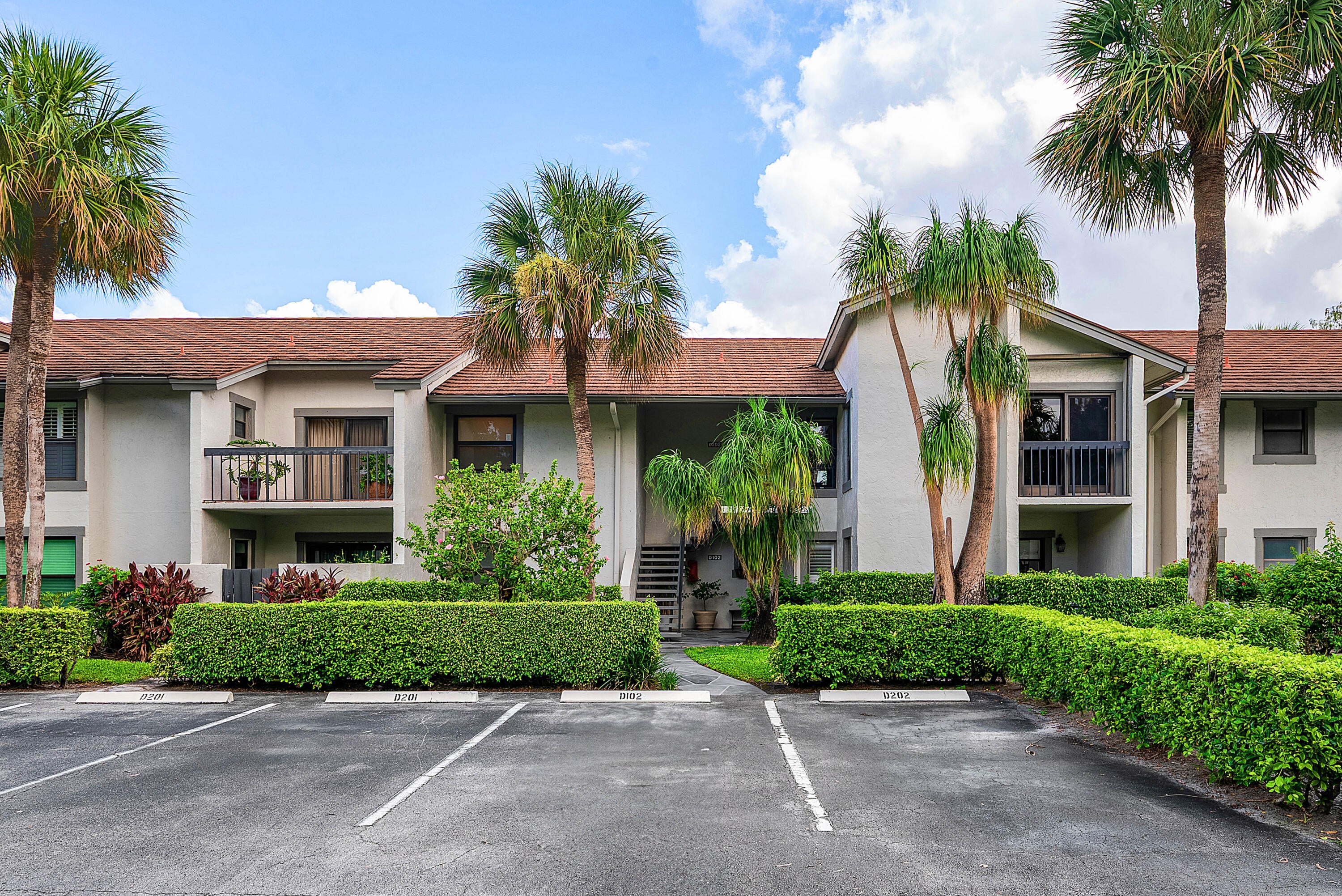 11355 Pond View Drive D202