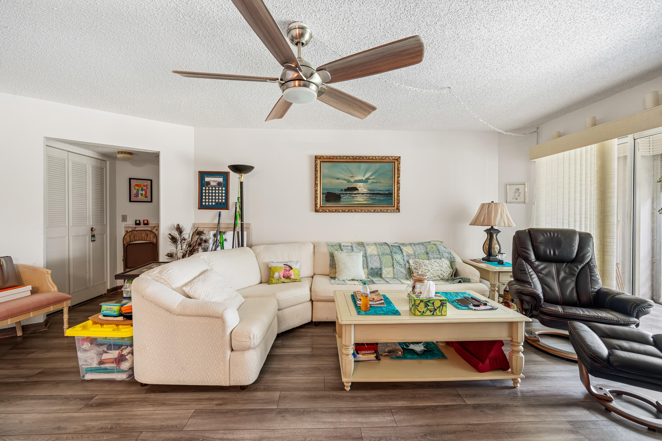 3755 Via Poinciana