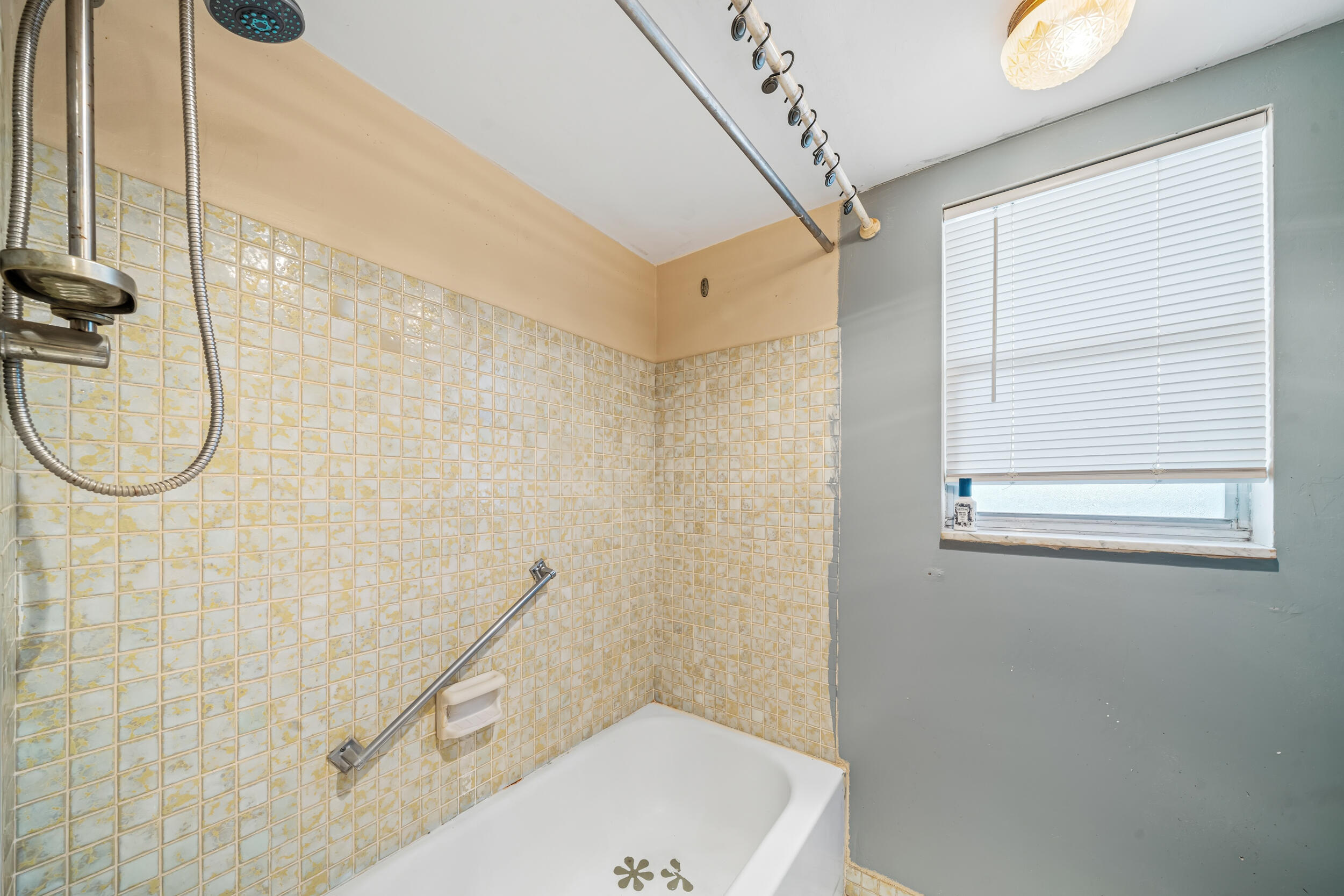 POINCIANA PLACE CONDO 1,2,8 AND 9 - Residential