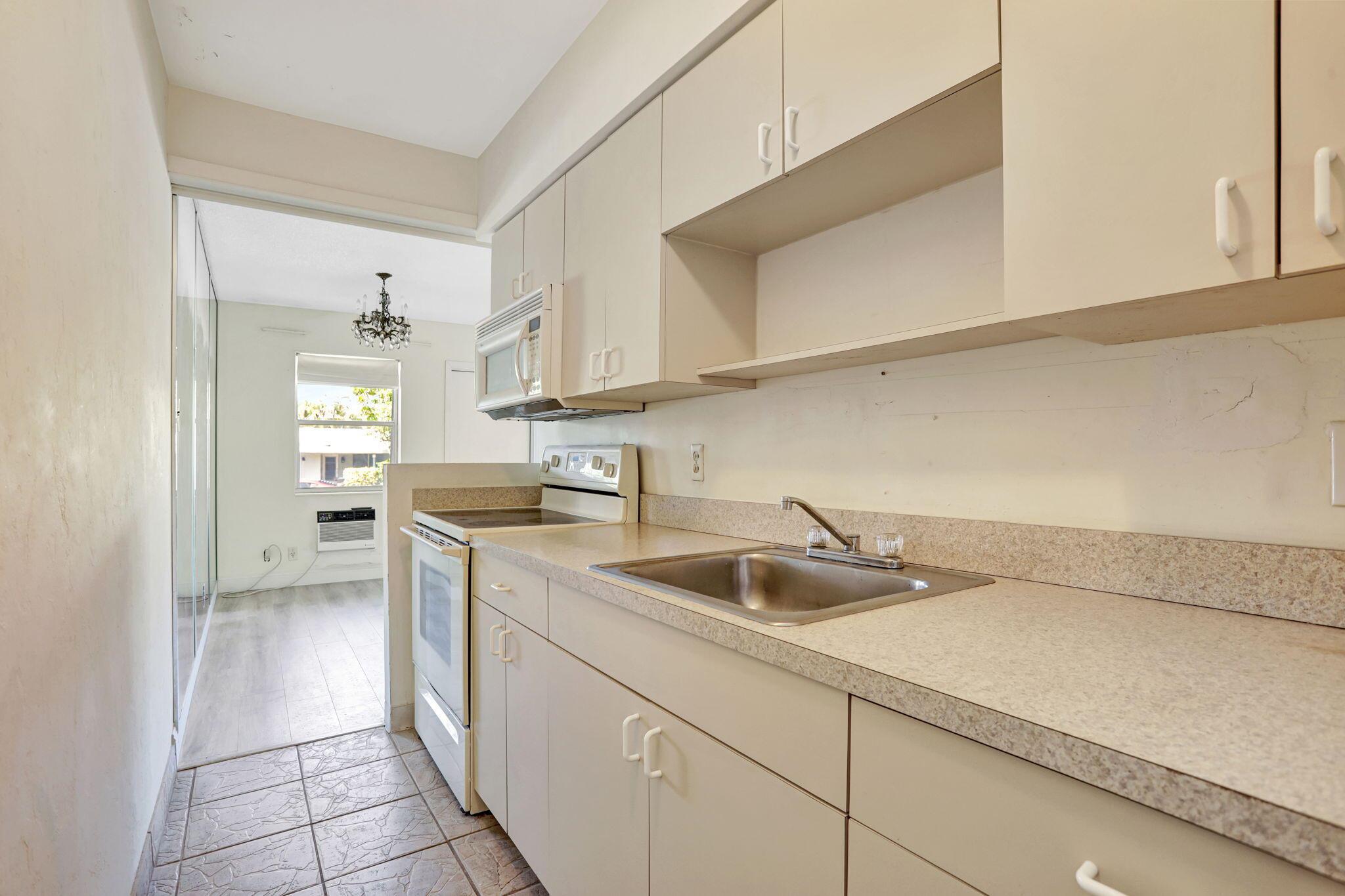 SOUTH WINDS CO-OP - Residential