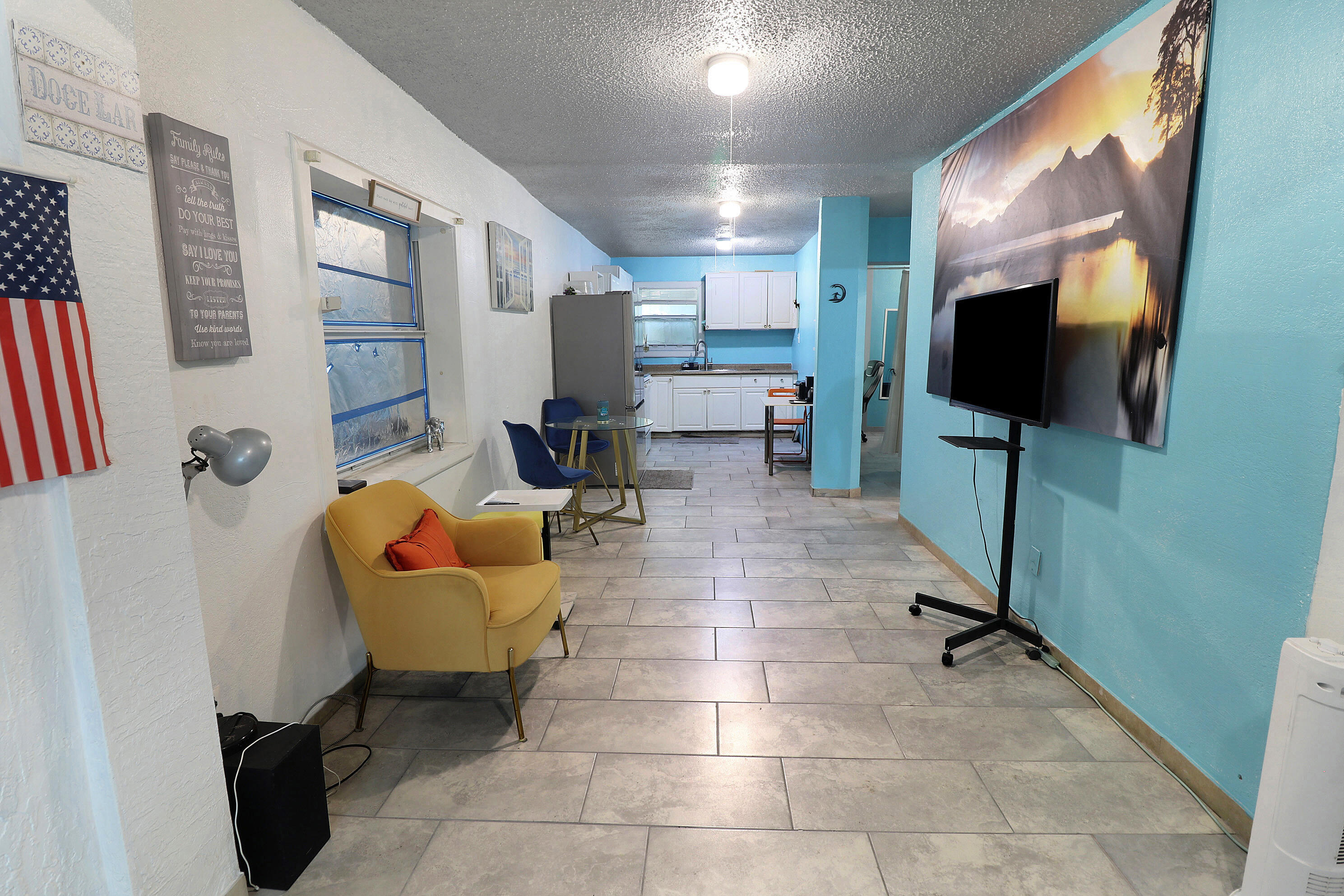 207 SW 4TH Street