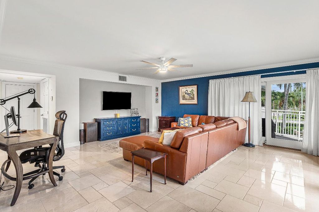 Photo of 129 S Golfview Road #4, Lake Worth Beach, FL 33460 (MLS # R11155951)