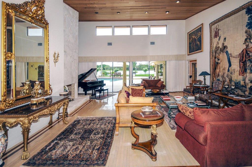 Le Lac - Residential