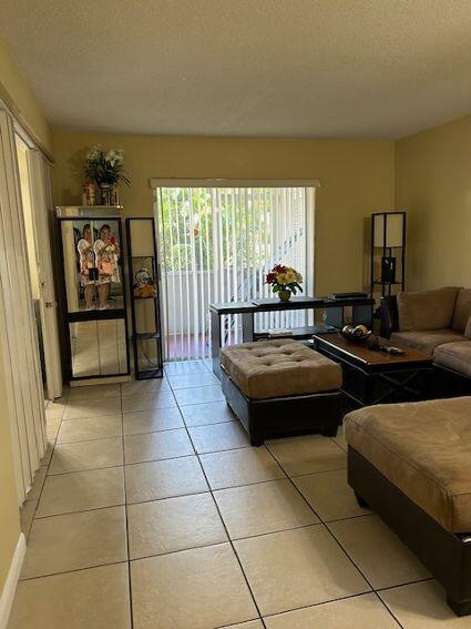 Lake Clarke Gardens Condominium - Residential