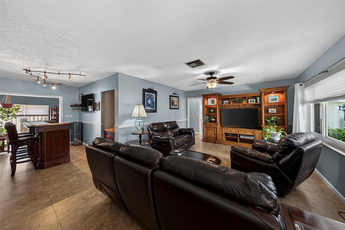 Palm-Aire Village Sec 3 - Residential